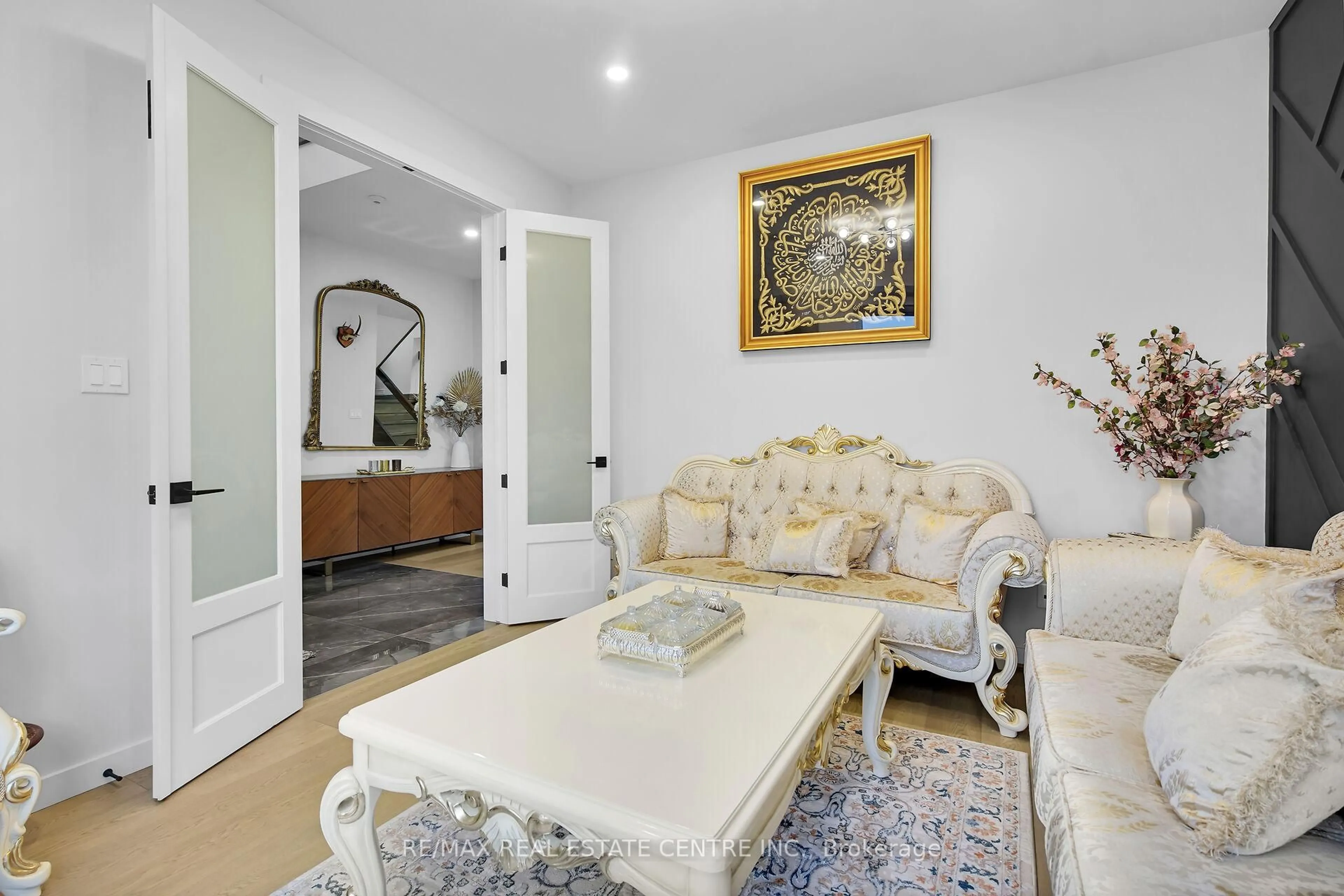 Unknown for 2088 IRONWOOD Rd, London South Ontario N6K 0C5