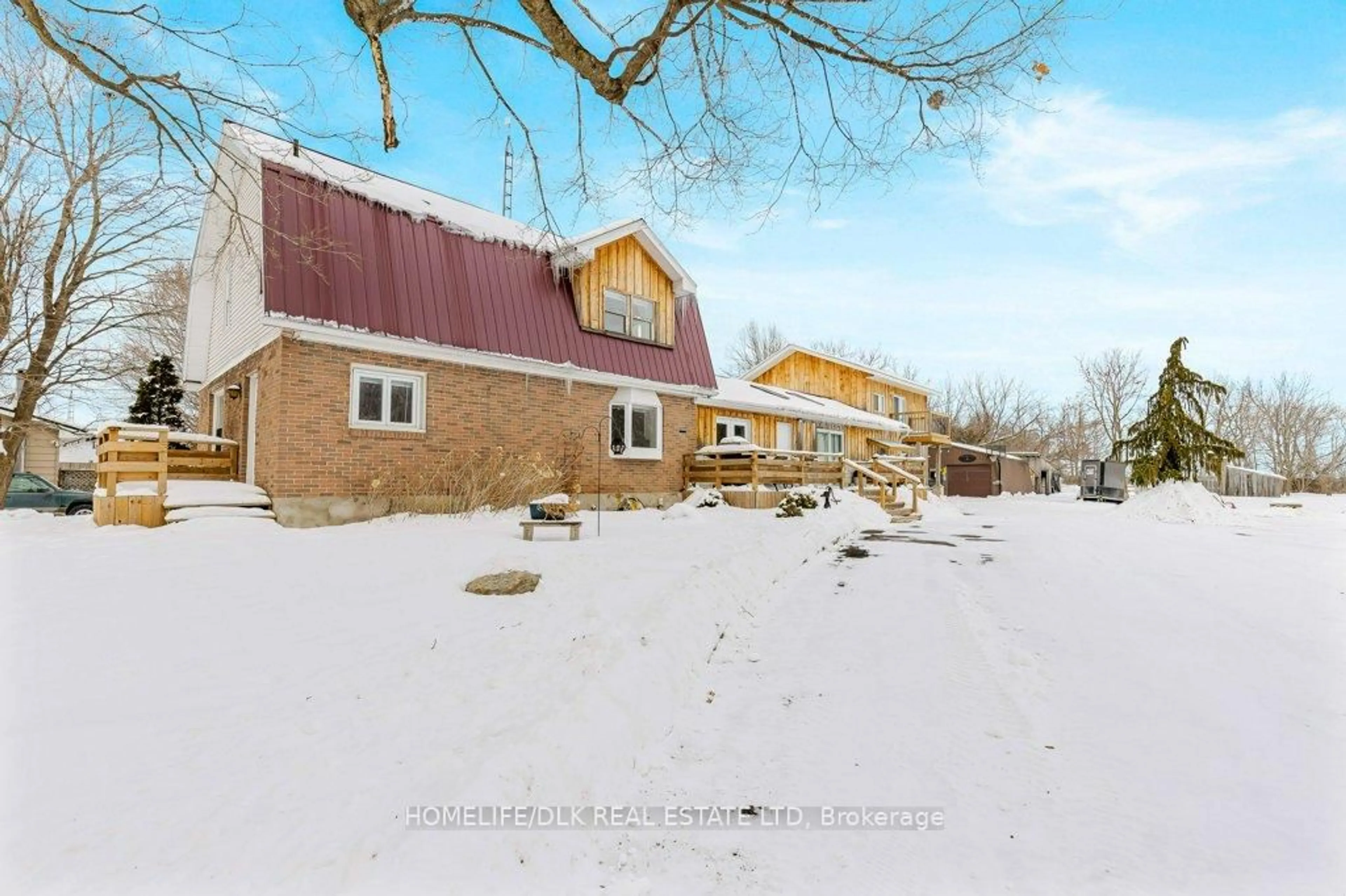 A pic from outside/outdoor area/front of a property/back of a property/a pic from drone, building for 1301 North Augusta Rd, Elizabethtown-Kitley Ontario K6V 5T2