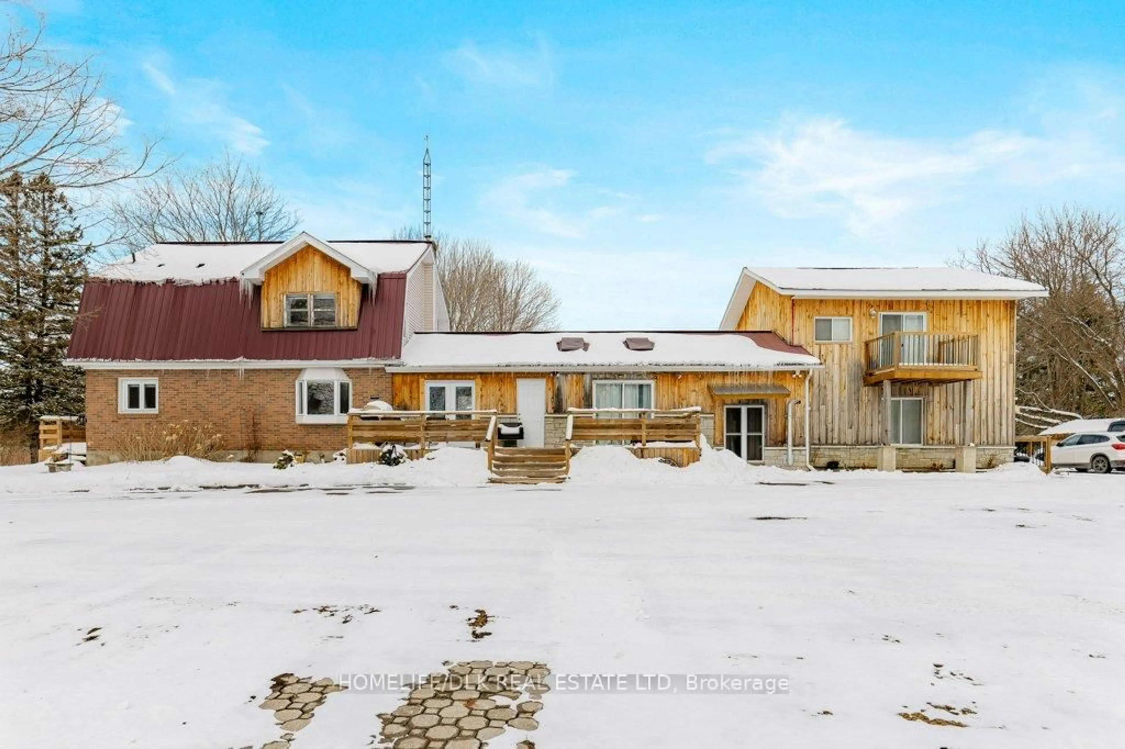 A pic from outside/outdoor area/front of a property/back of a property/a pic from drone, building for 1301 North Augusta Rd, Elizabethtown-Kitley Ontario K6V 5T2