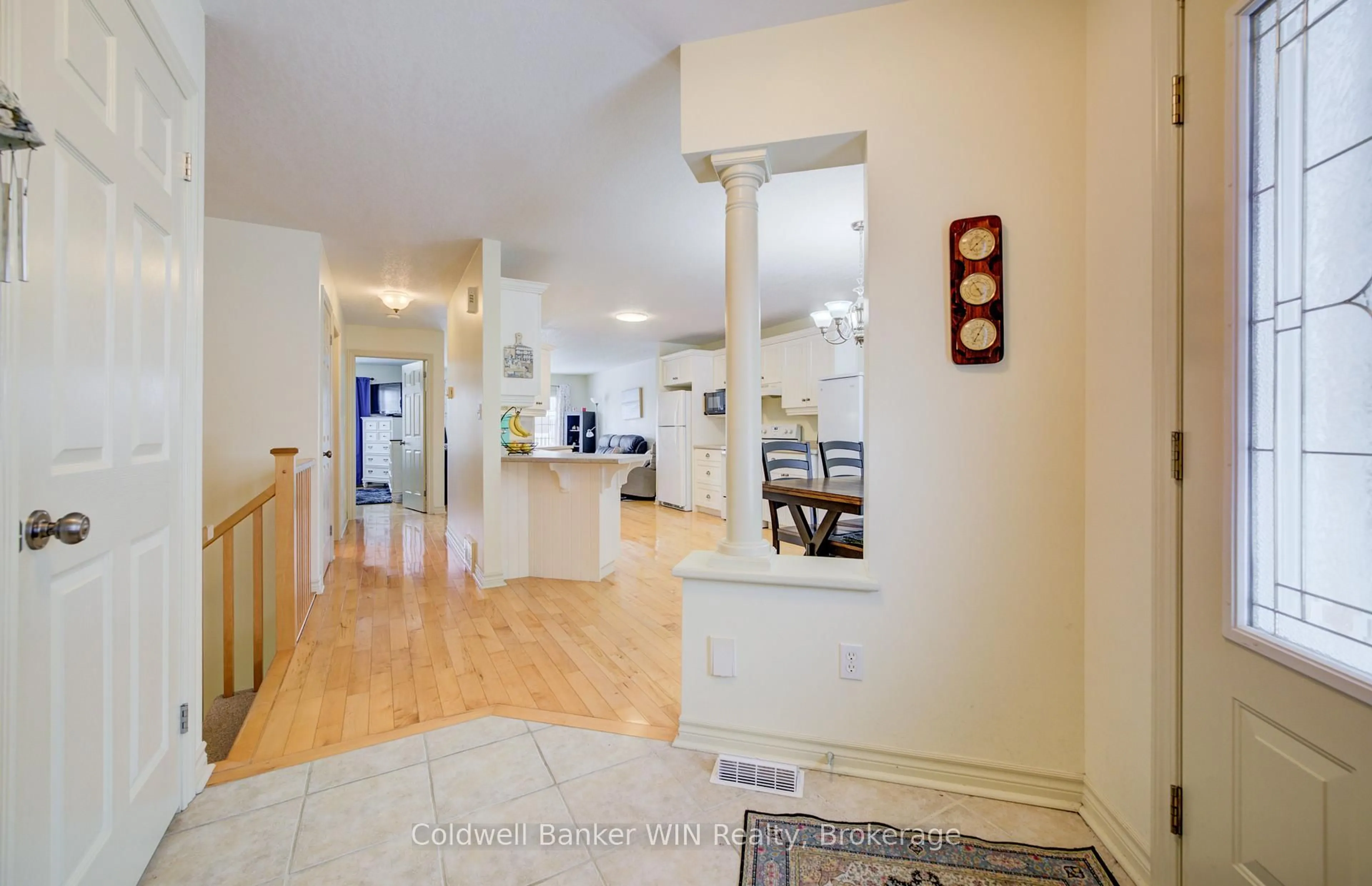 Indoor foyer for 142 MILLER St, Wellington North Ontario N0G 2L3
