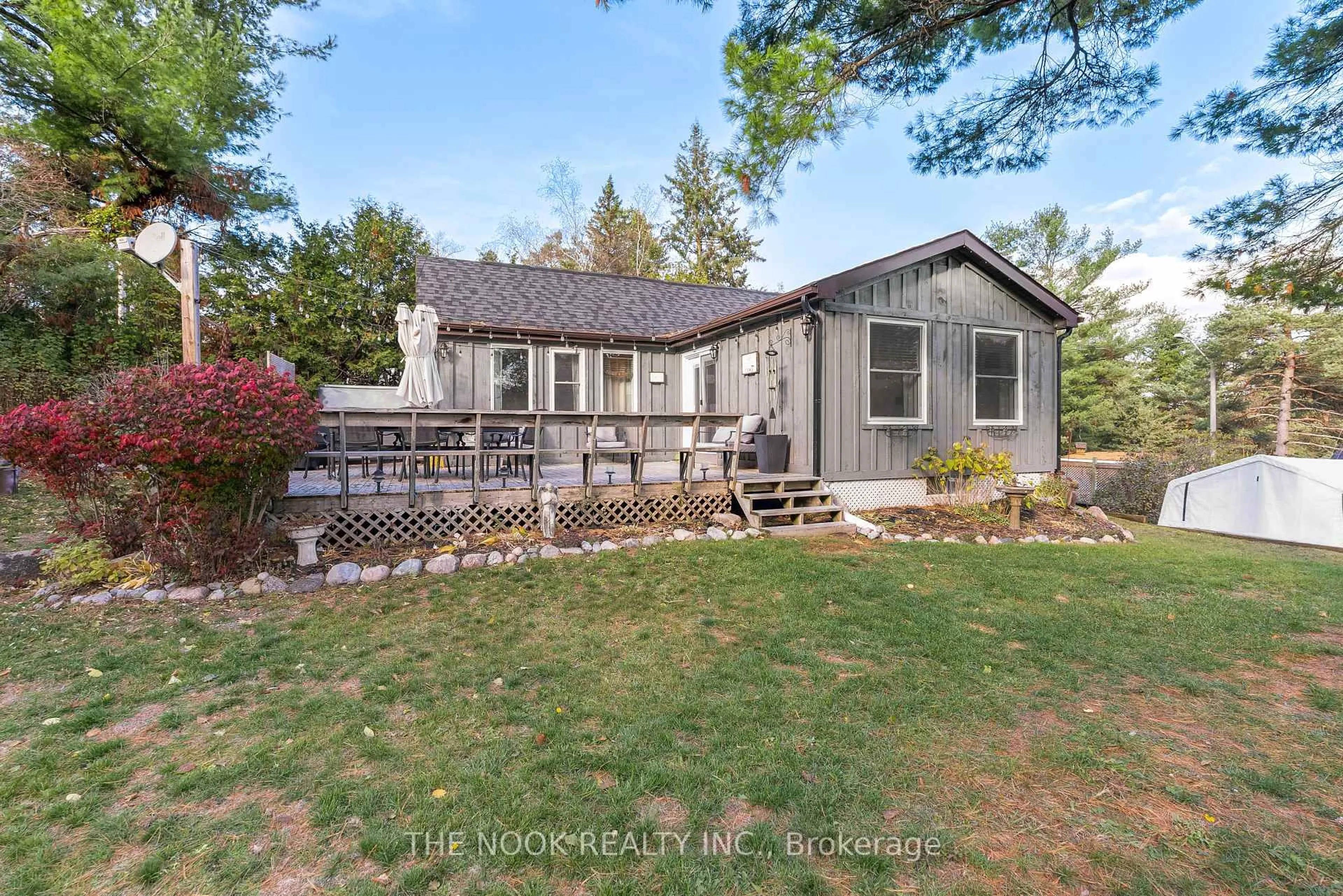 A pic from outside/outdoor area/front of a property/back of a property/a pic from drone, water/lake/river/ocean view for 7032 Lake St #Lot 100, Hamilton Township Ontario K0L 1E0