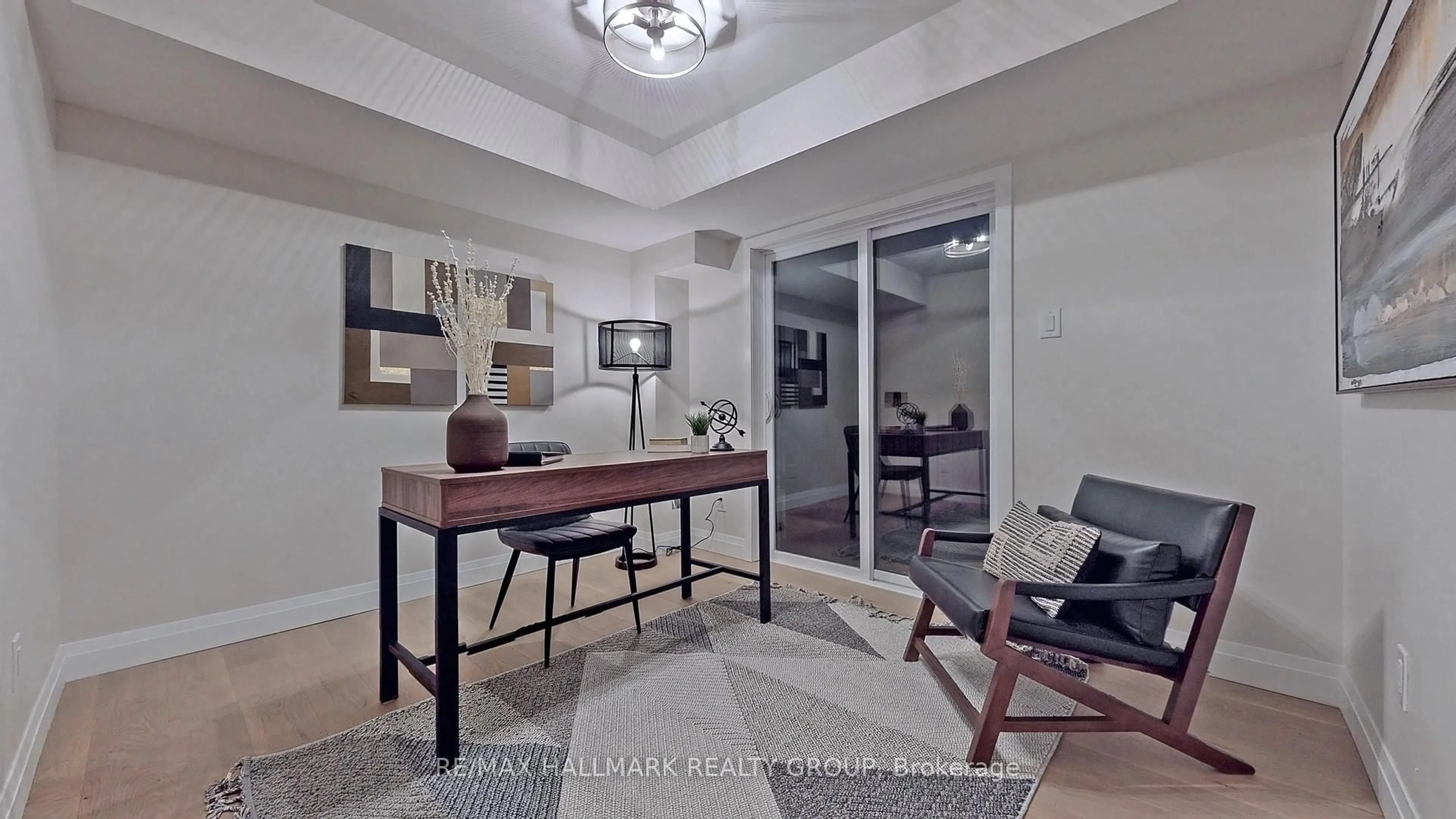 Indoor entryway for 809 Star Private, Ottawa Ontario K2L 1W2