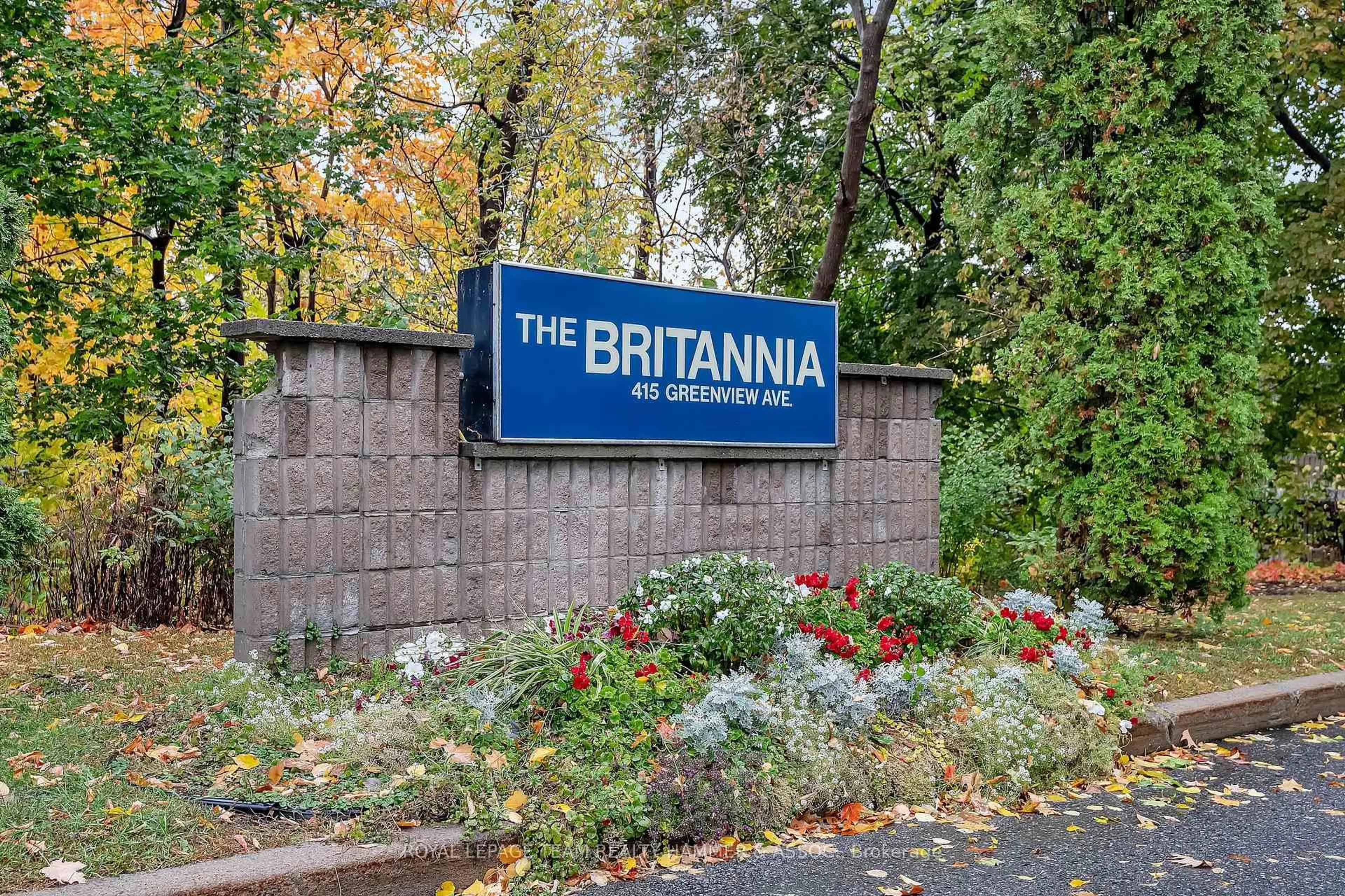 Unknown for 415 Greenview Ave #106, Ottawa Ontario K2B 8G5