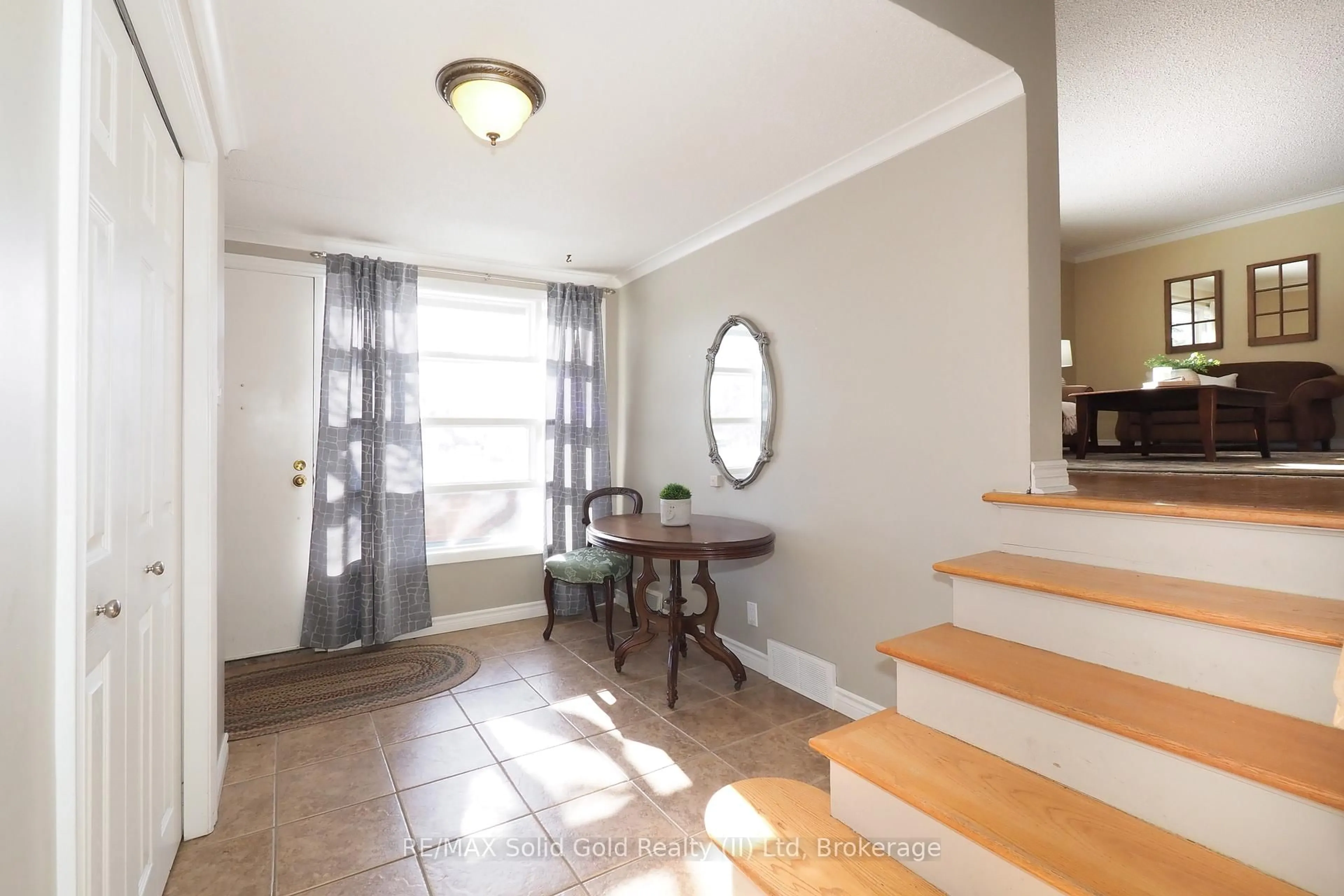 Indoor entryway for 249 Murdock Ave, Waterloo Ontario N2J 2M6