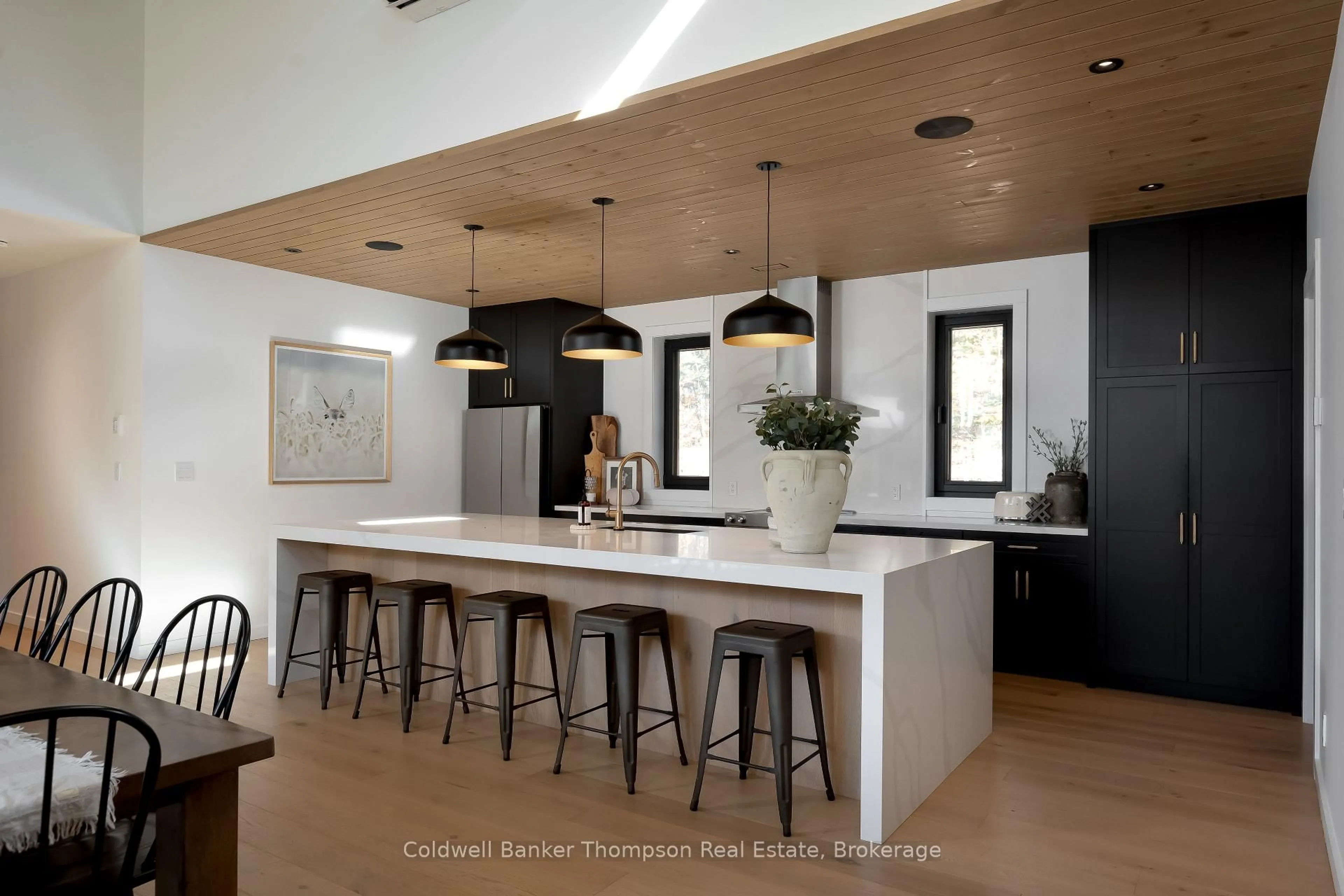 Open concept kitchen, unknown for 753 Williamsport Rd, Huntsville Ontario P1H 2J4