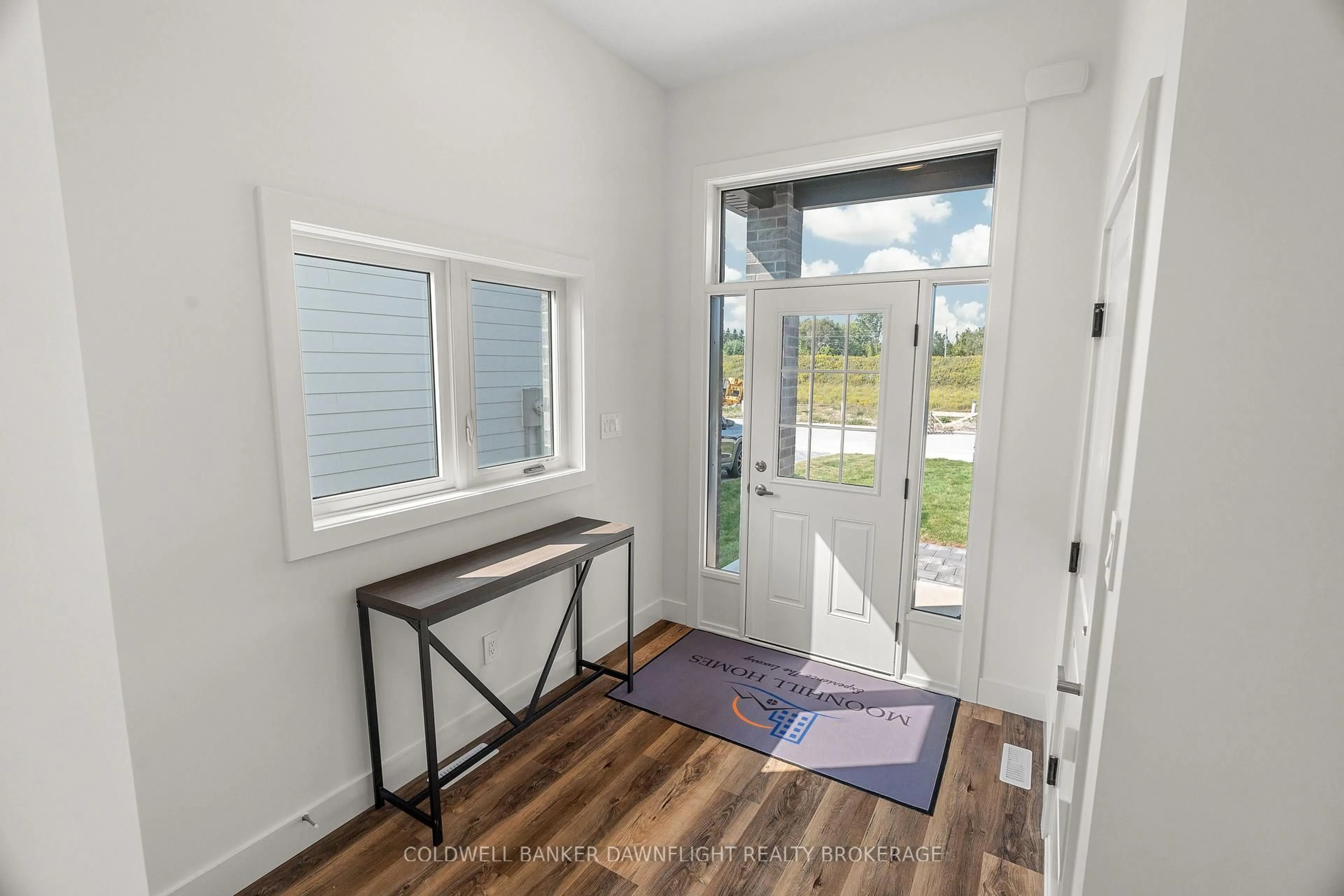 Indoor entryway for 159 GREENE St, South Huron Ontario N0M 1S2