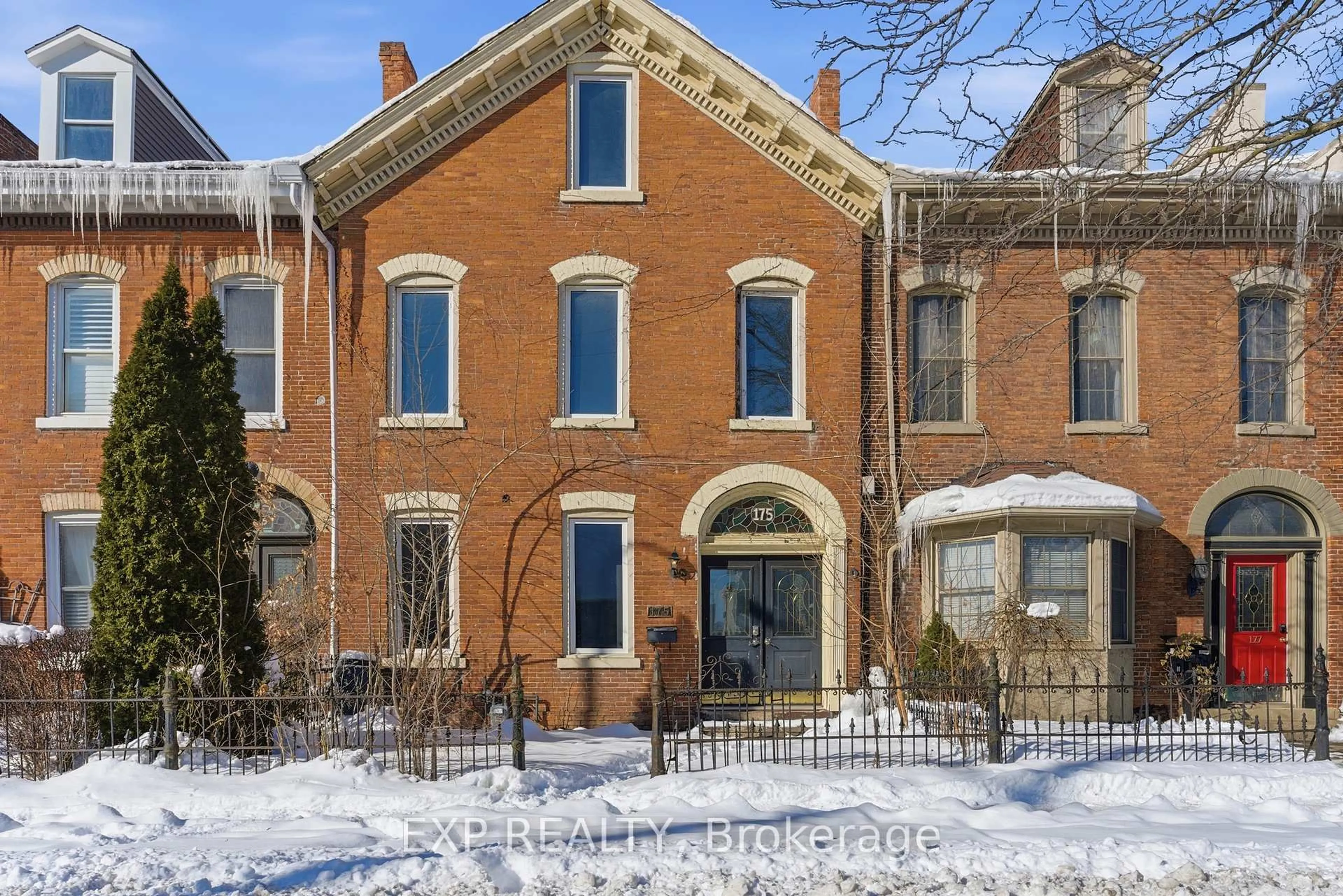 Home with brick exterior material, street for 175 King St, St. Catharines Ontario L2R 3J5