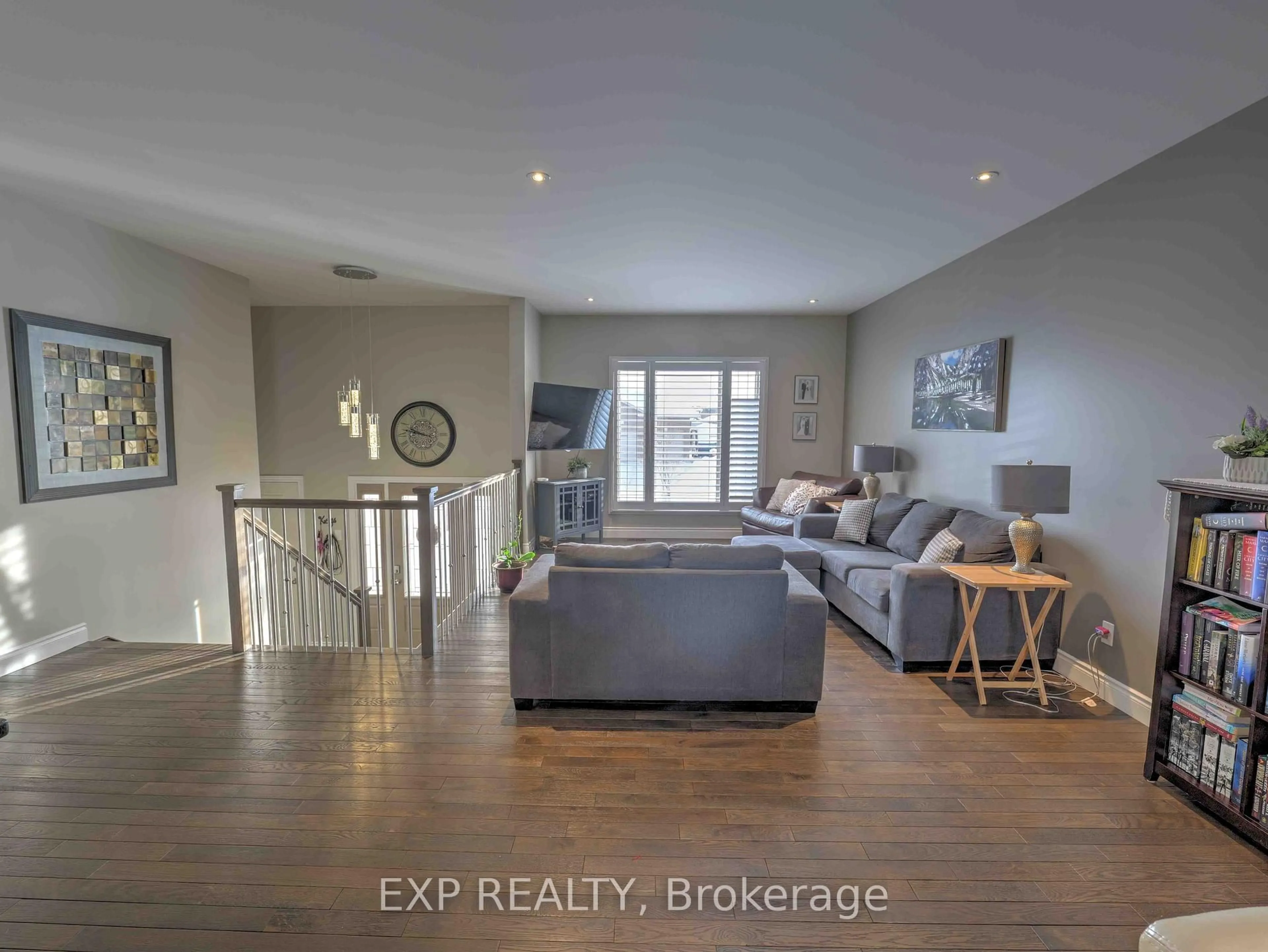 Living room with furniture, unknown for 1093 Cloverdale Crt, Greater Sudbury Ontario P0M 1E0