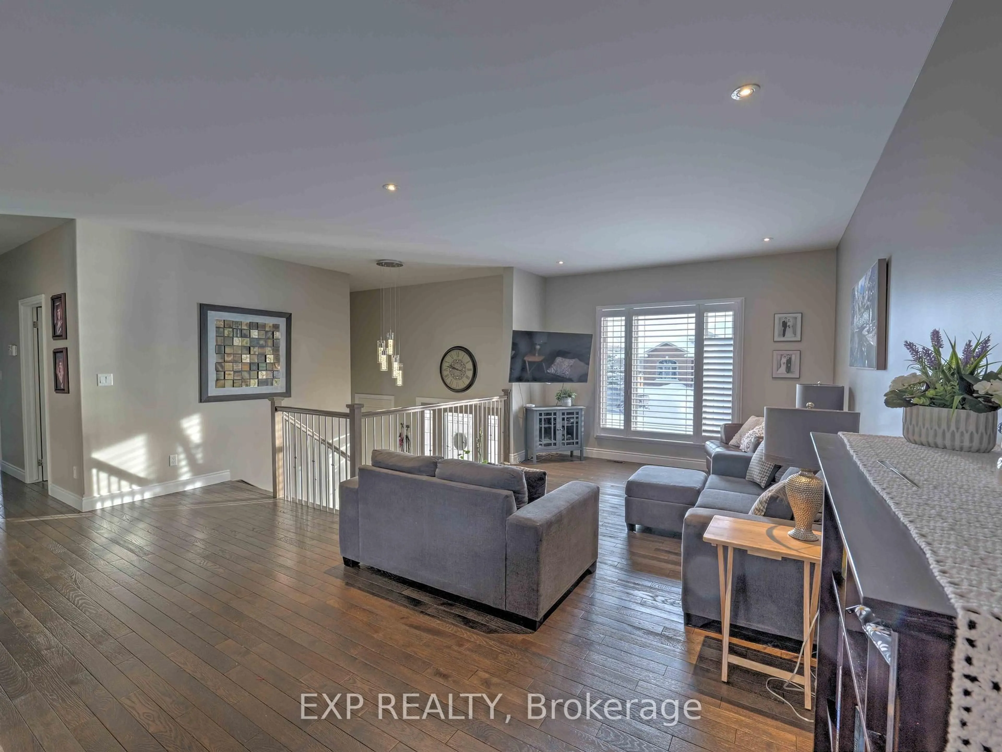 Living room with furniture, unknown for 1093 Cloverdale Crt, Greater Sudbury Ontario P0M 1E0