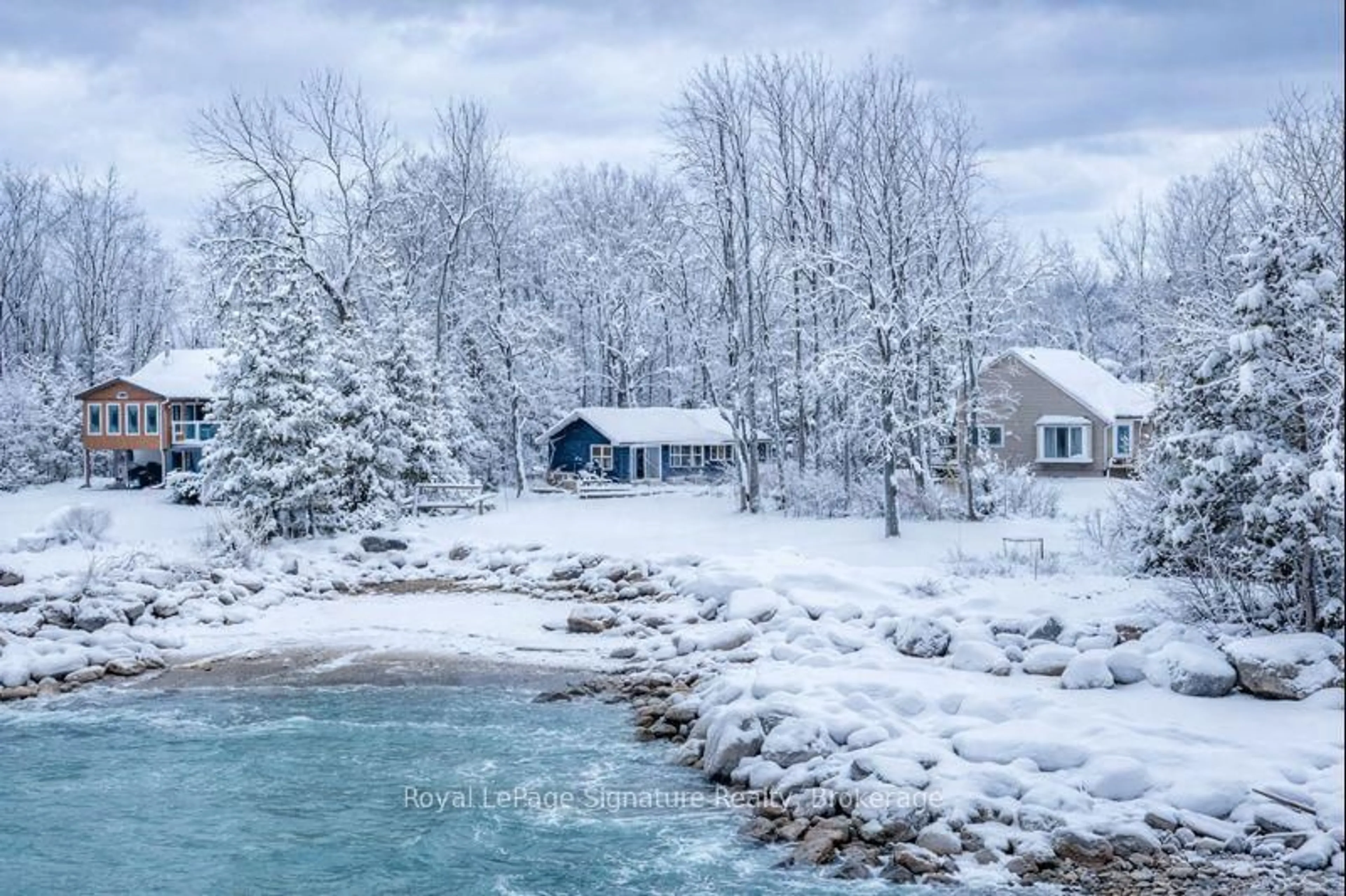 Shed for 129 Sunset Blvd, Blue Mountains Ontario N0H 2P0