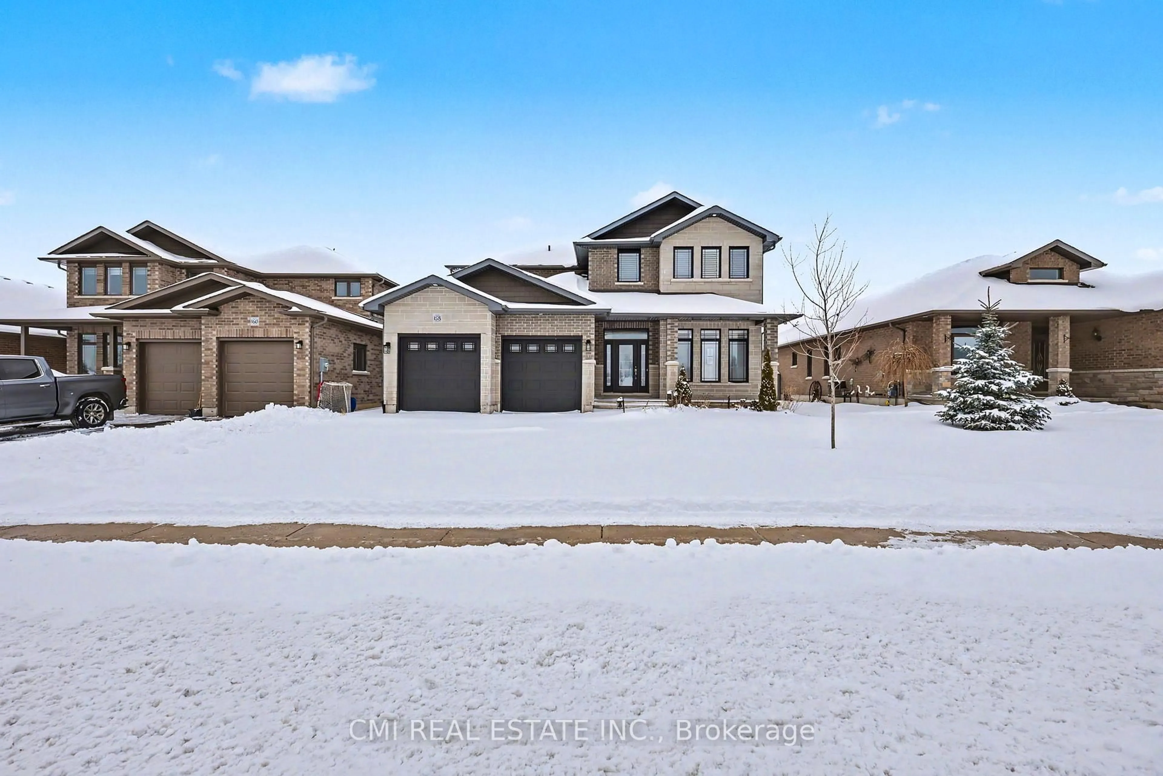 A pic from outside/outdoor area/front of a property/back of a property/a pic from drone, street for 158 Cherrywood Pkwy, Greater Napanee Ontario K7R 0E2