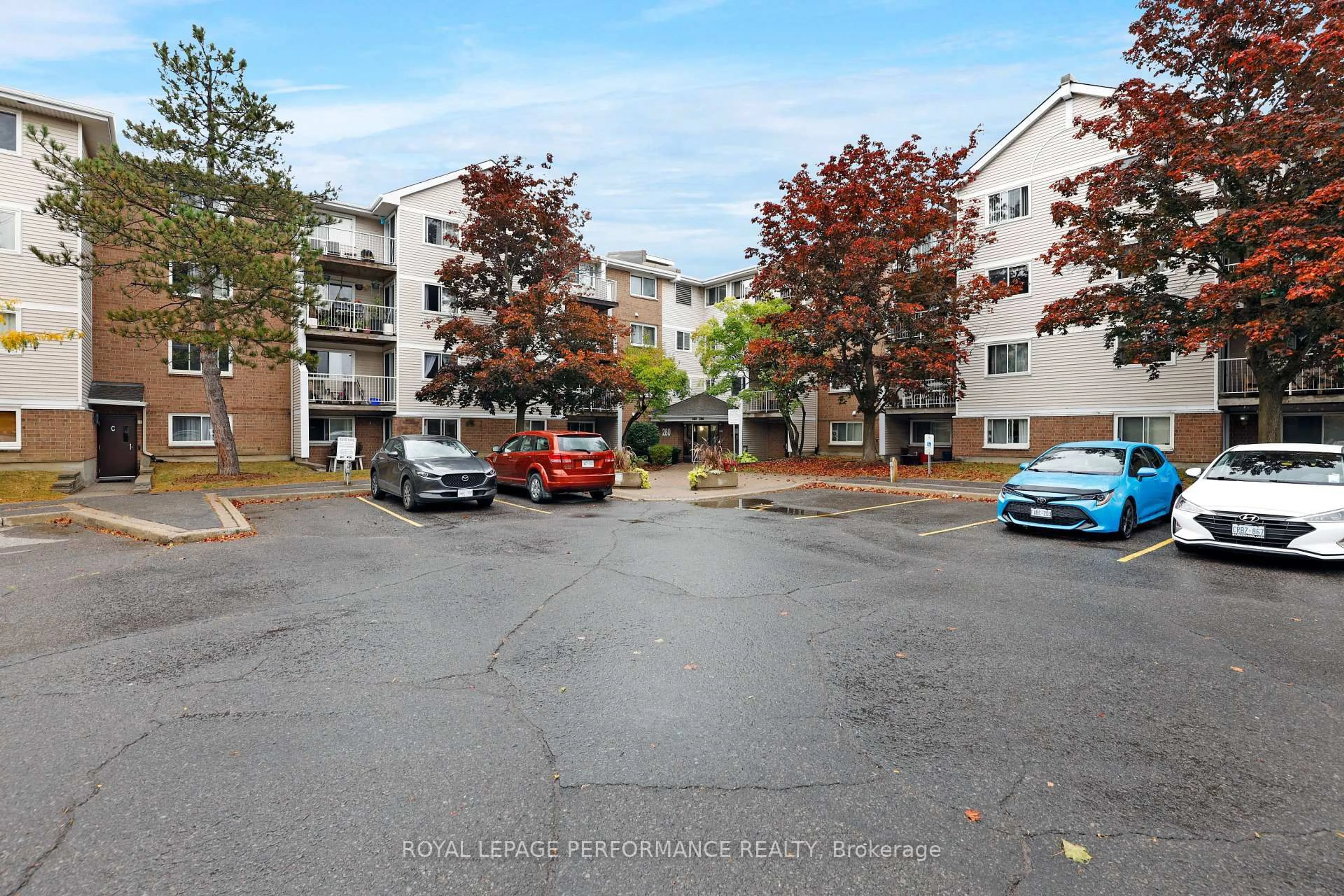 Unknown for 280 Brittany Dr #412, Ottawa Ontario K1K 4M4