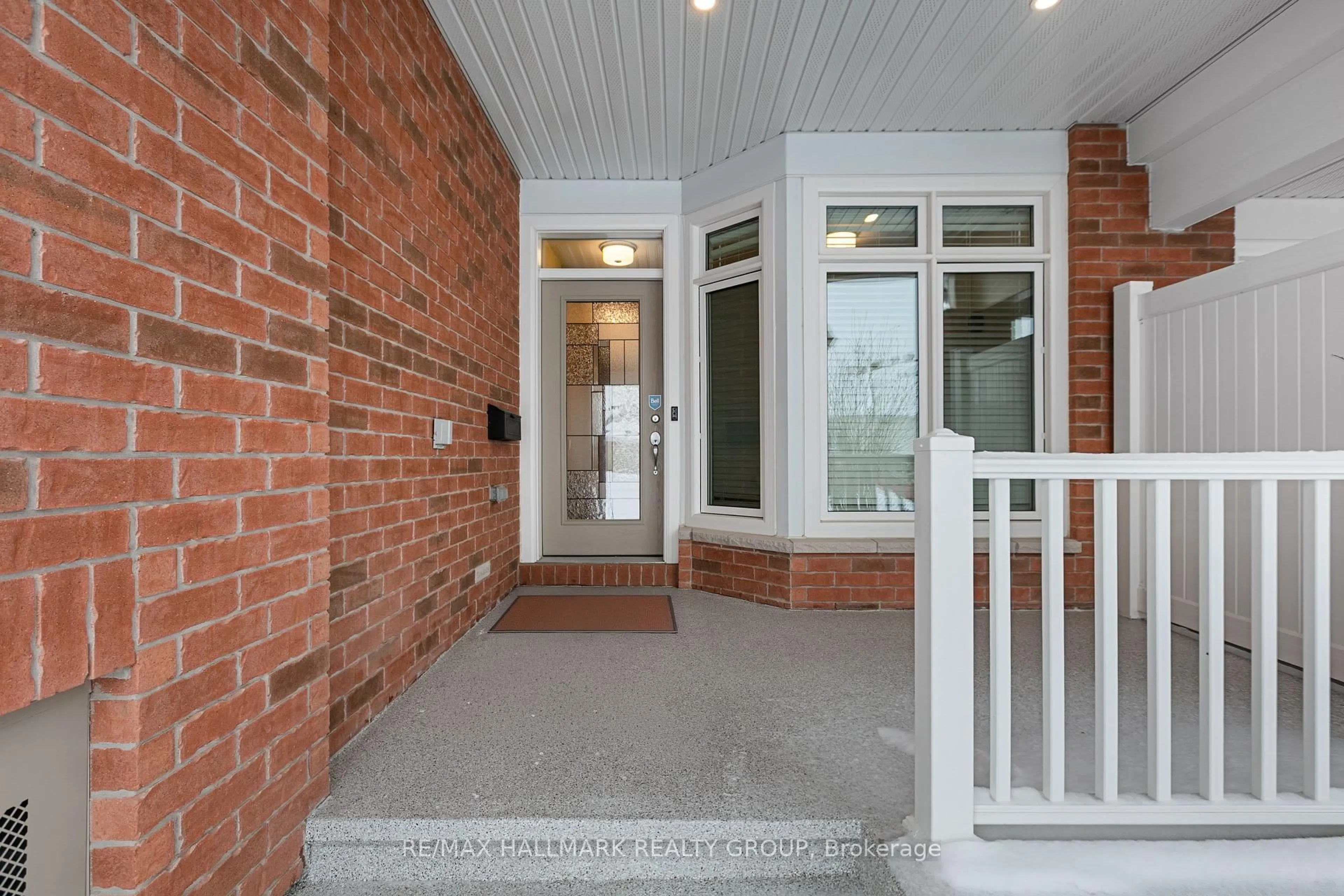 Unknown for 66 Kayenta St, Ottawa Ontario K2S 2K7