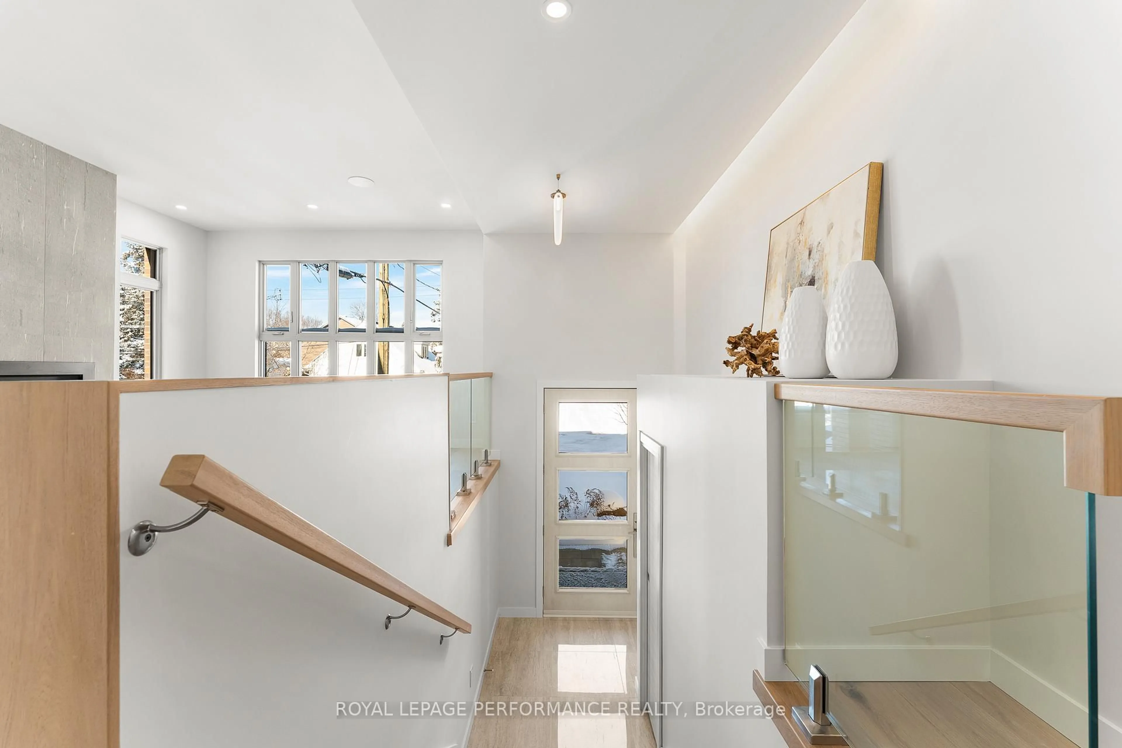 Unknown for 426 Avondale Ave, Ottawa Ontario K2A 0S3