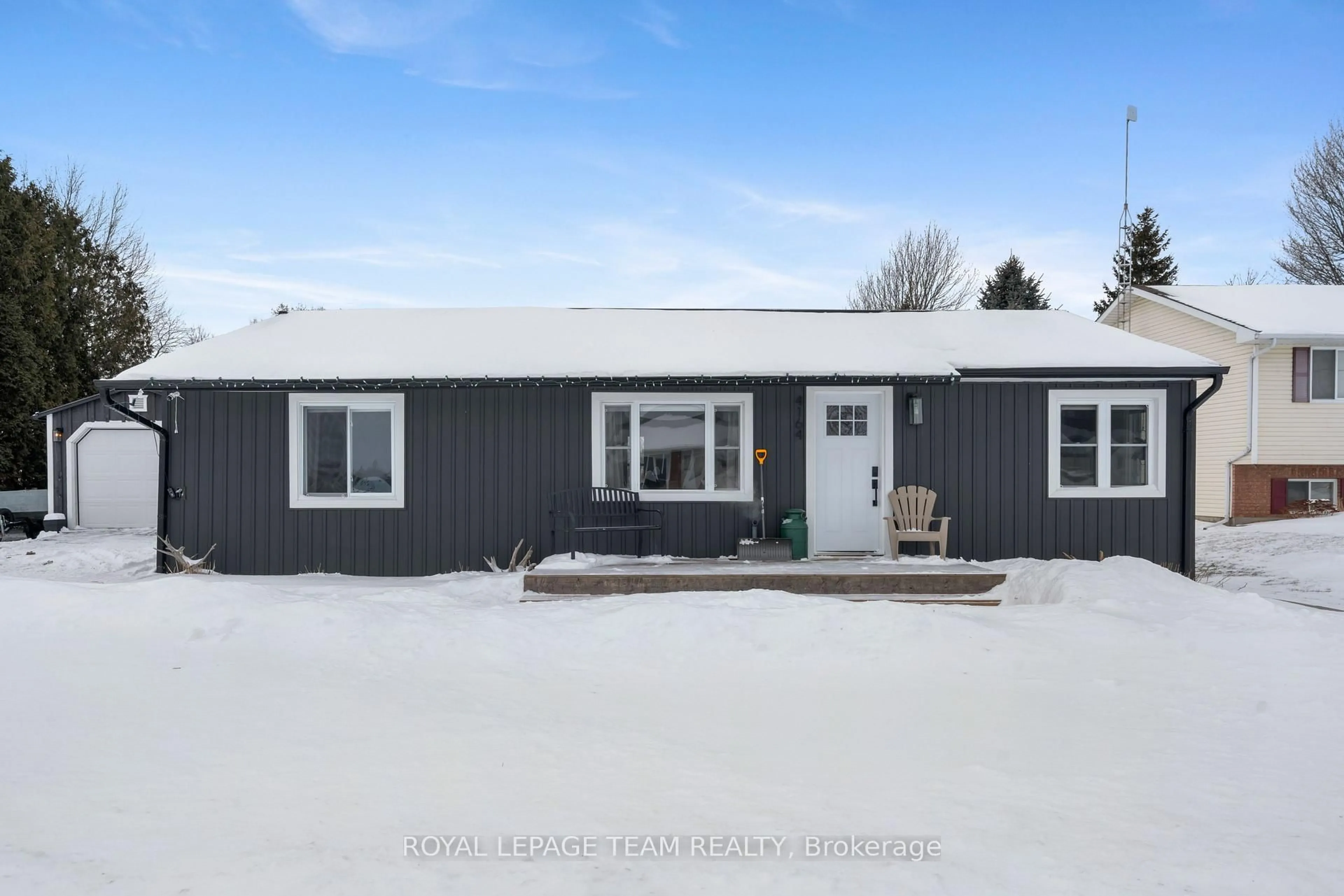 Home with vinyl exterior material, street for 4164 COUNTY ROAD 16 Rd, South Dundas Ontario K0E 1C0