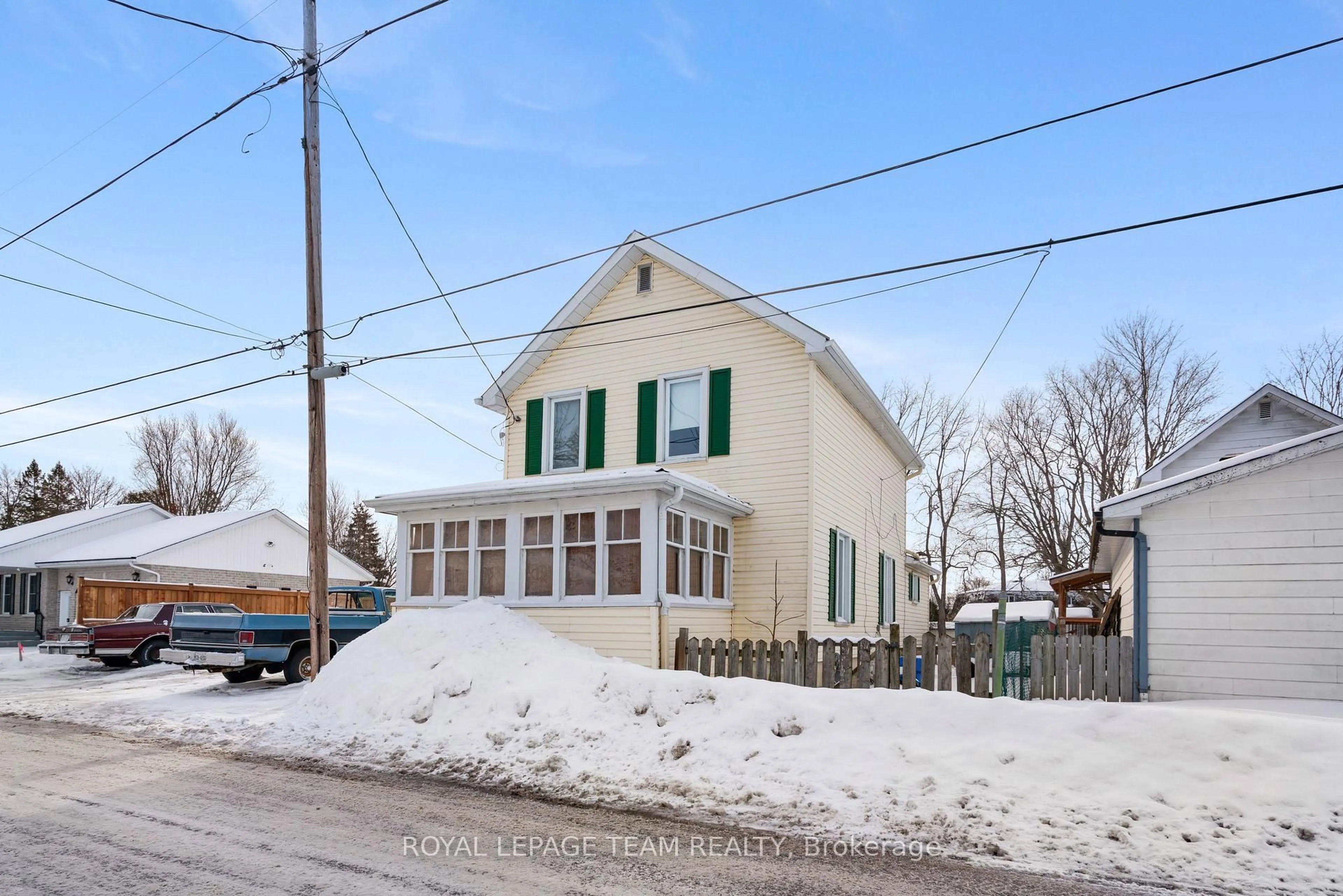 Unknown for 46 Joseph St, North Dundas Ontario K0C 1H0