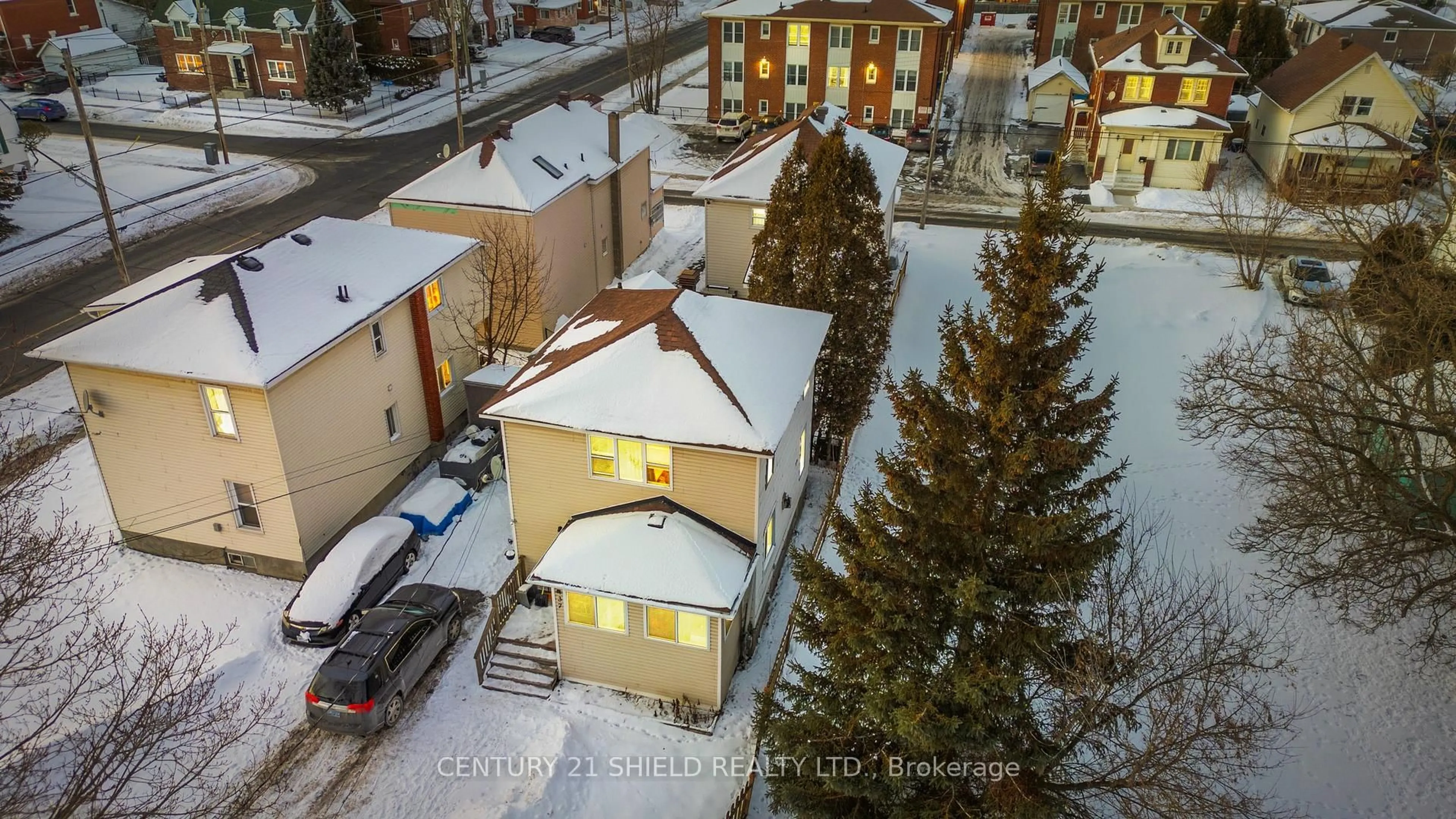 A pic from outside/outdoor area/front of a property/back of a property/a pic from drone, city buildings view from balcony for 37 Timothy Ave, Cornwall Ontario K6J 1K4