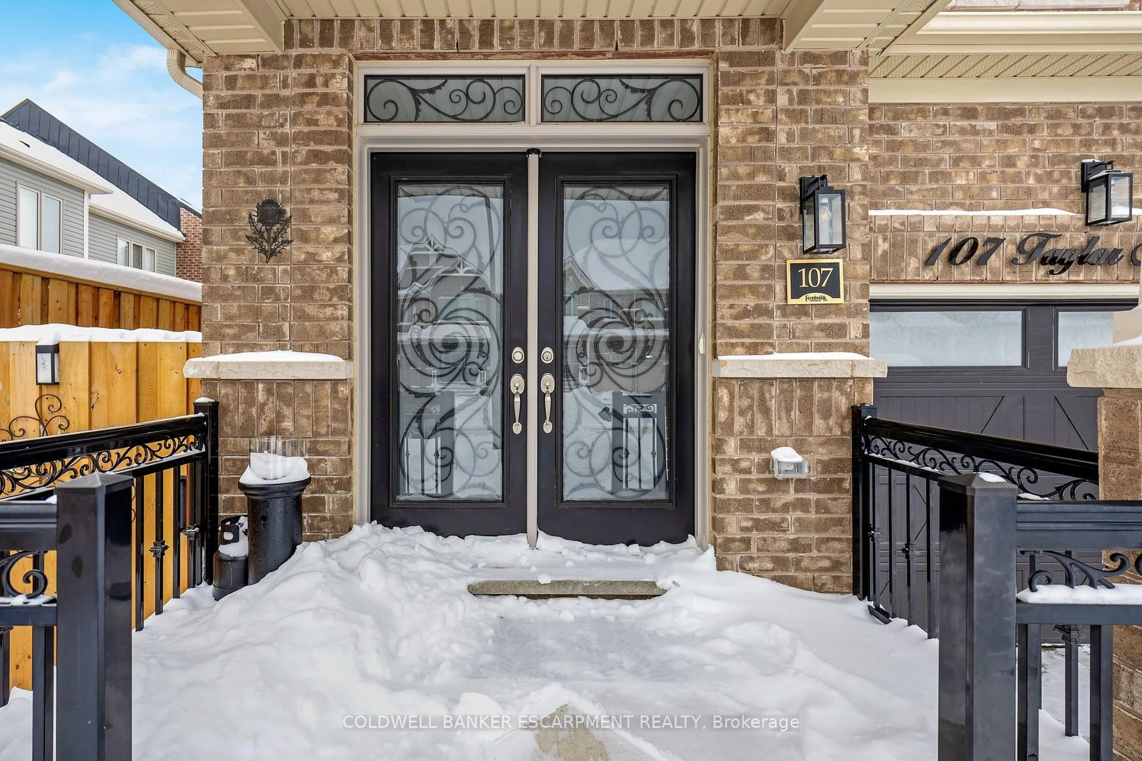 Indoor entryway for 107 Taylor Ave, Guelph/Eramosa Ontario N0B 2K0