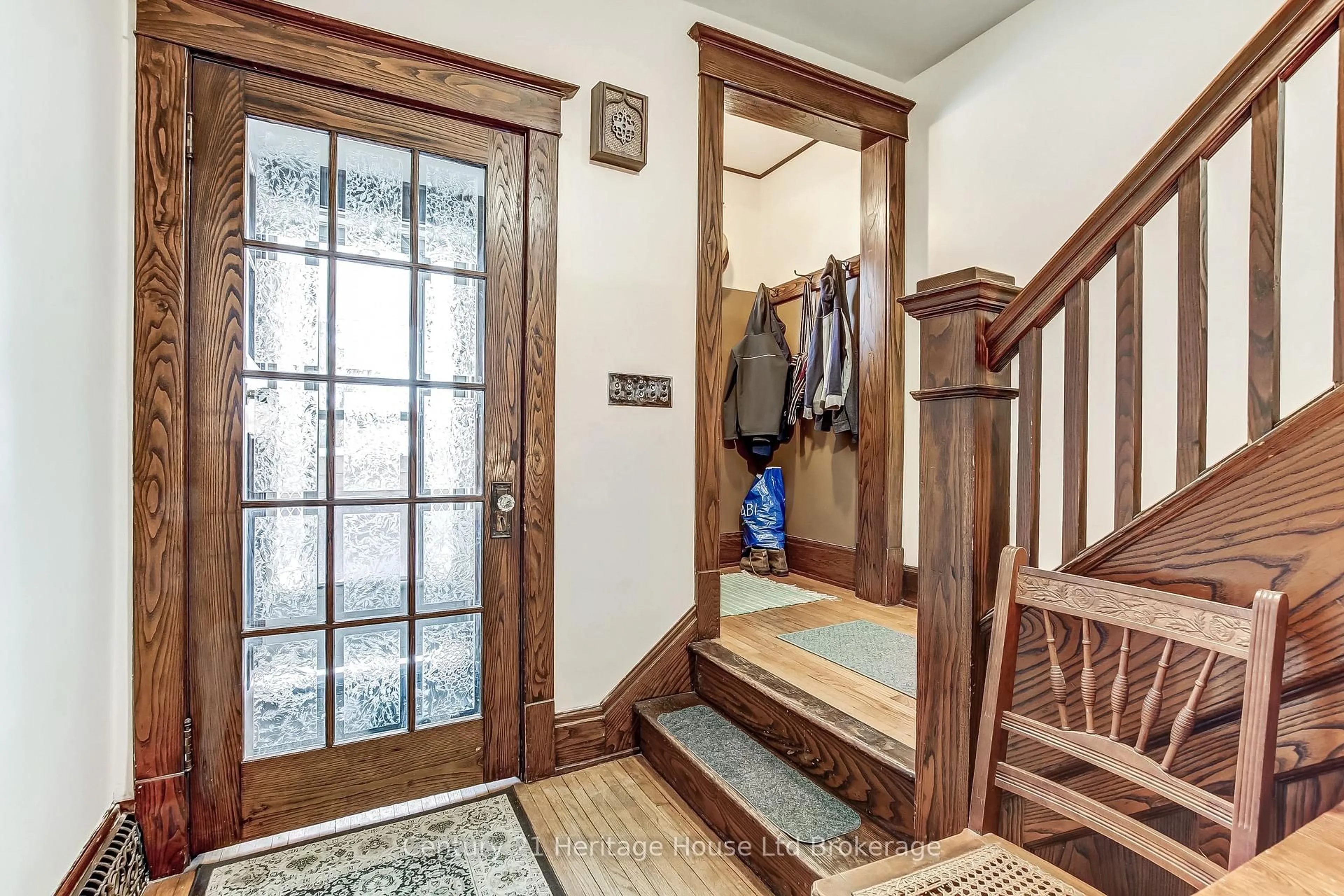 Indoor entryway for 509 Hatch St, Woodstock Ontario N4S 1N4