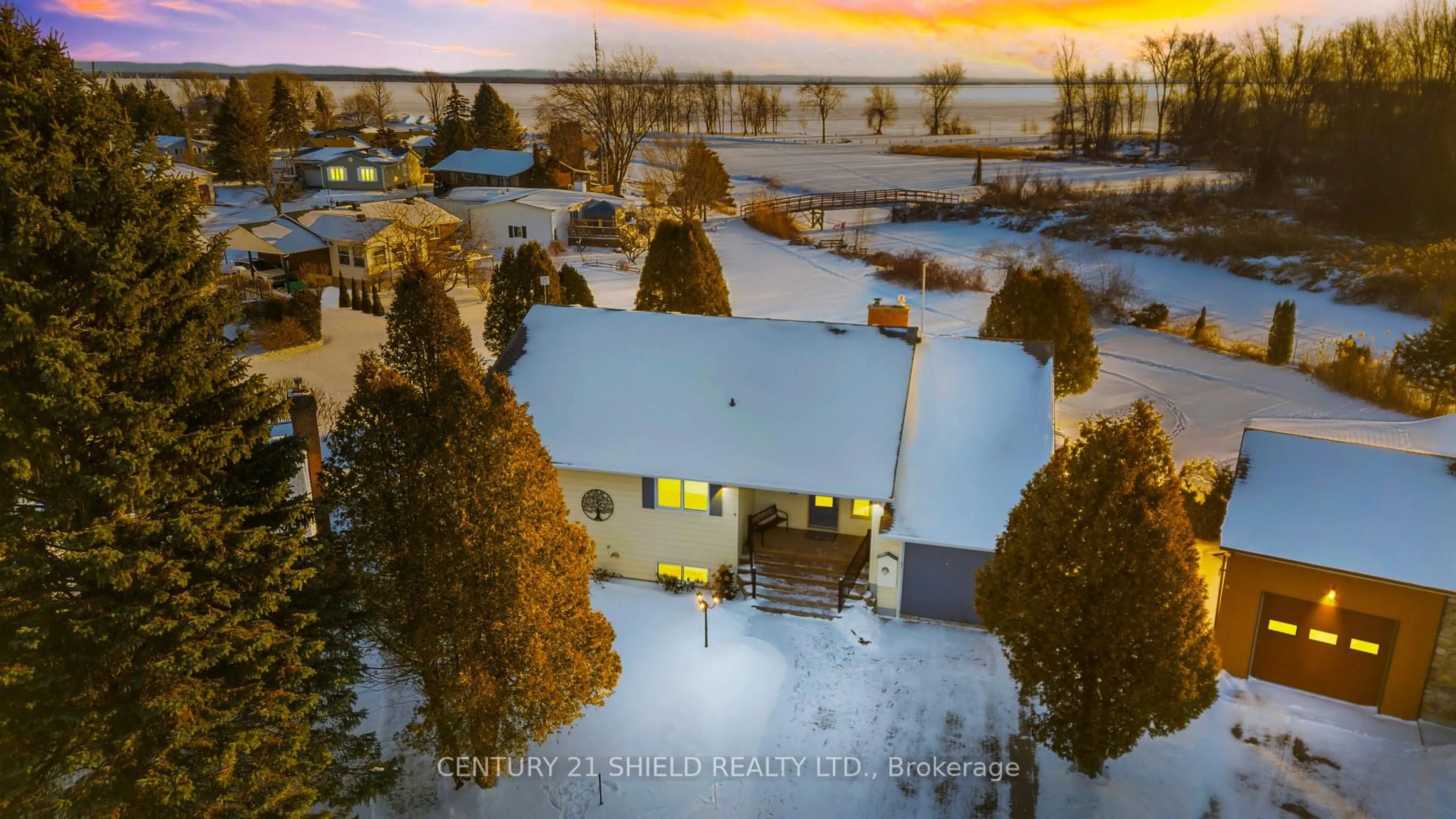 A pic from outside/outdoor area/front of a property/back of a property/a pic from drone, unknown for 6266 MacDonald Crt, South Glengarry Ontario K0C 1E0