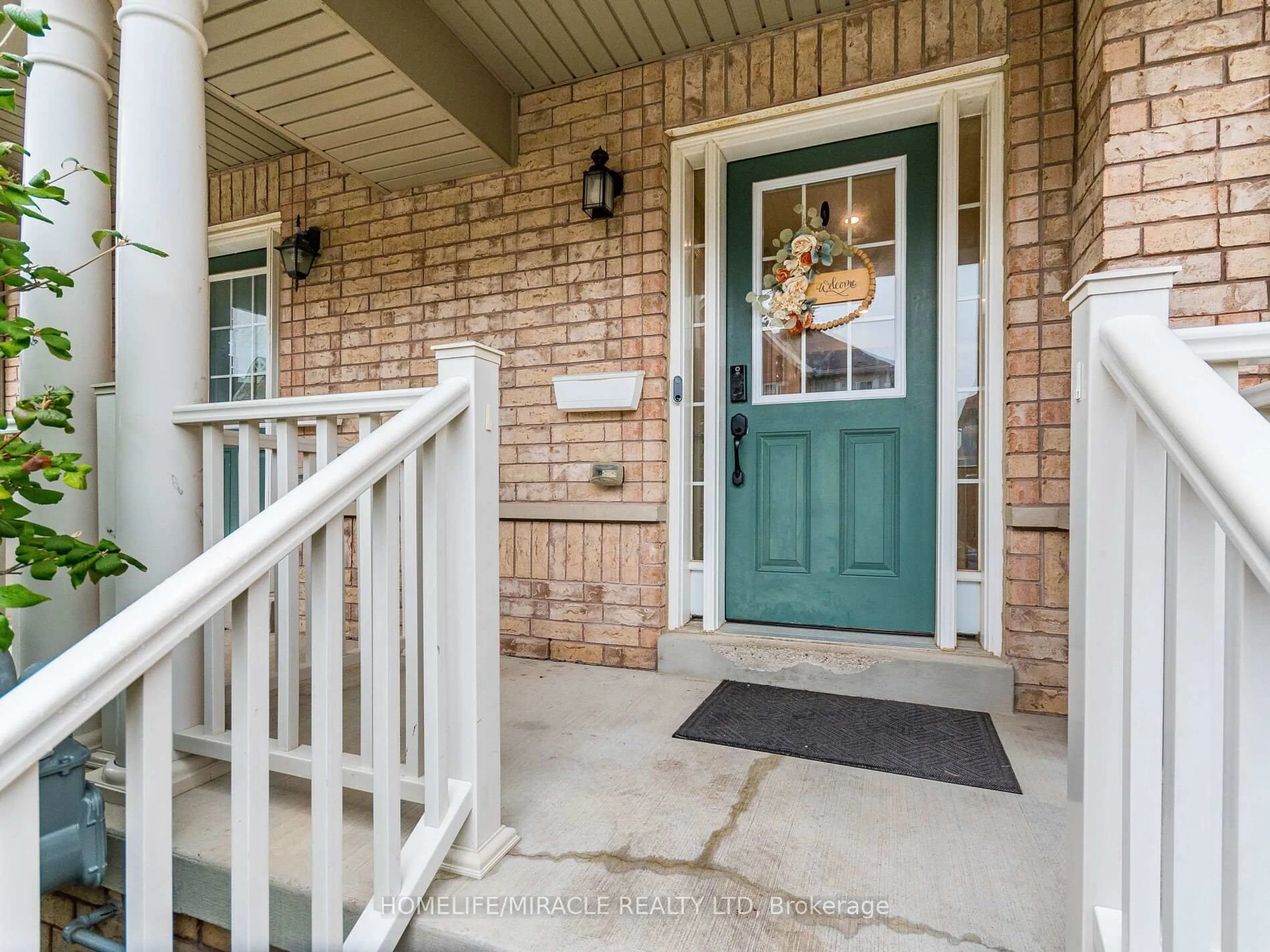 Indoor entryway for 1035 Victoria Rd ## 143, Guelph Ontario N1L 0H5