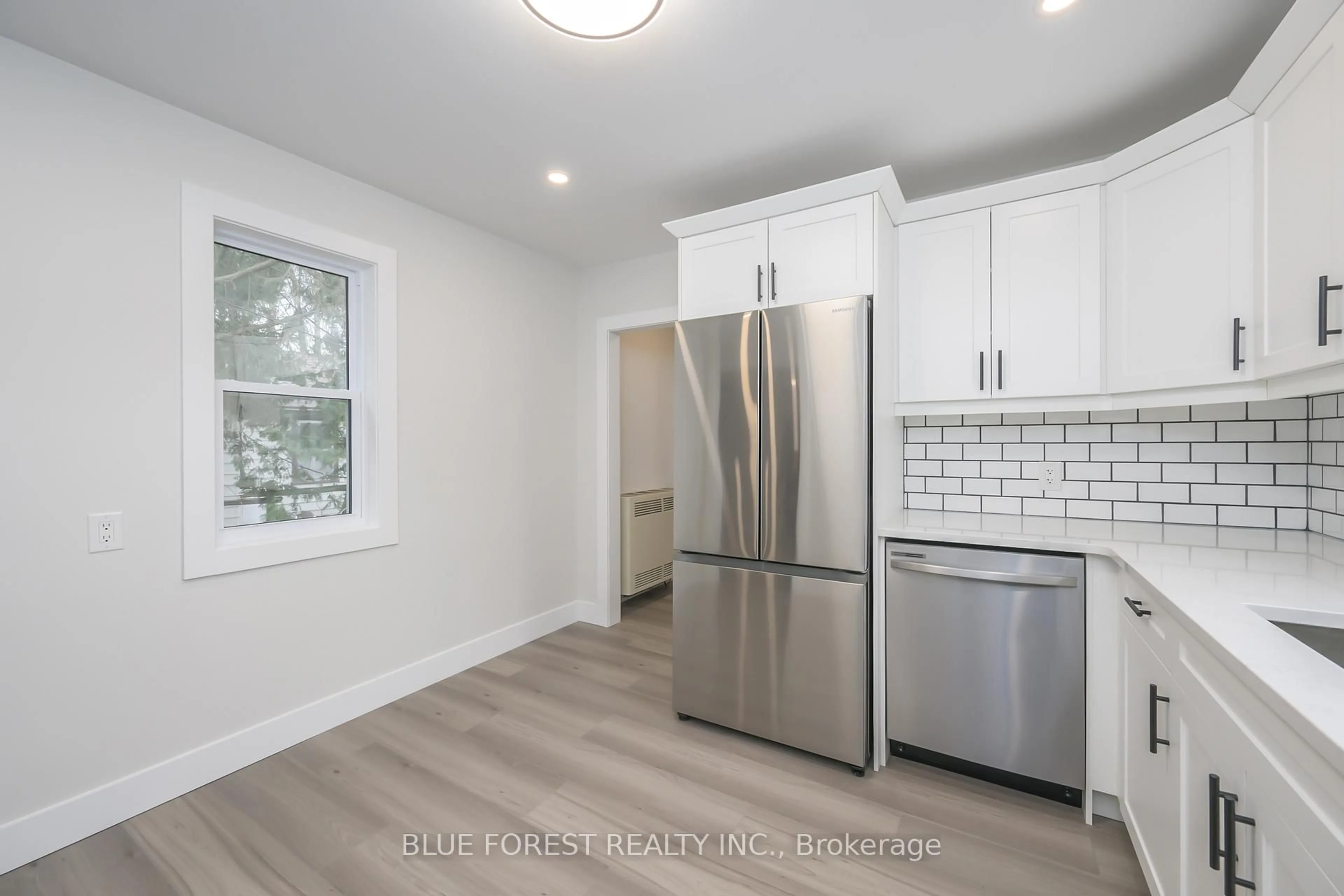 Open concept kitchen, unknown for 186 VICTORIA St, Southwest Middlesex Ontario N0L 1M0