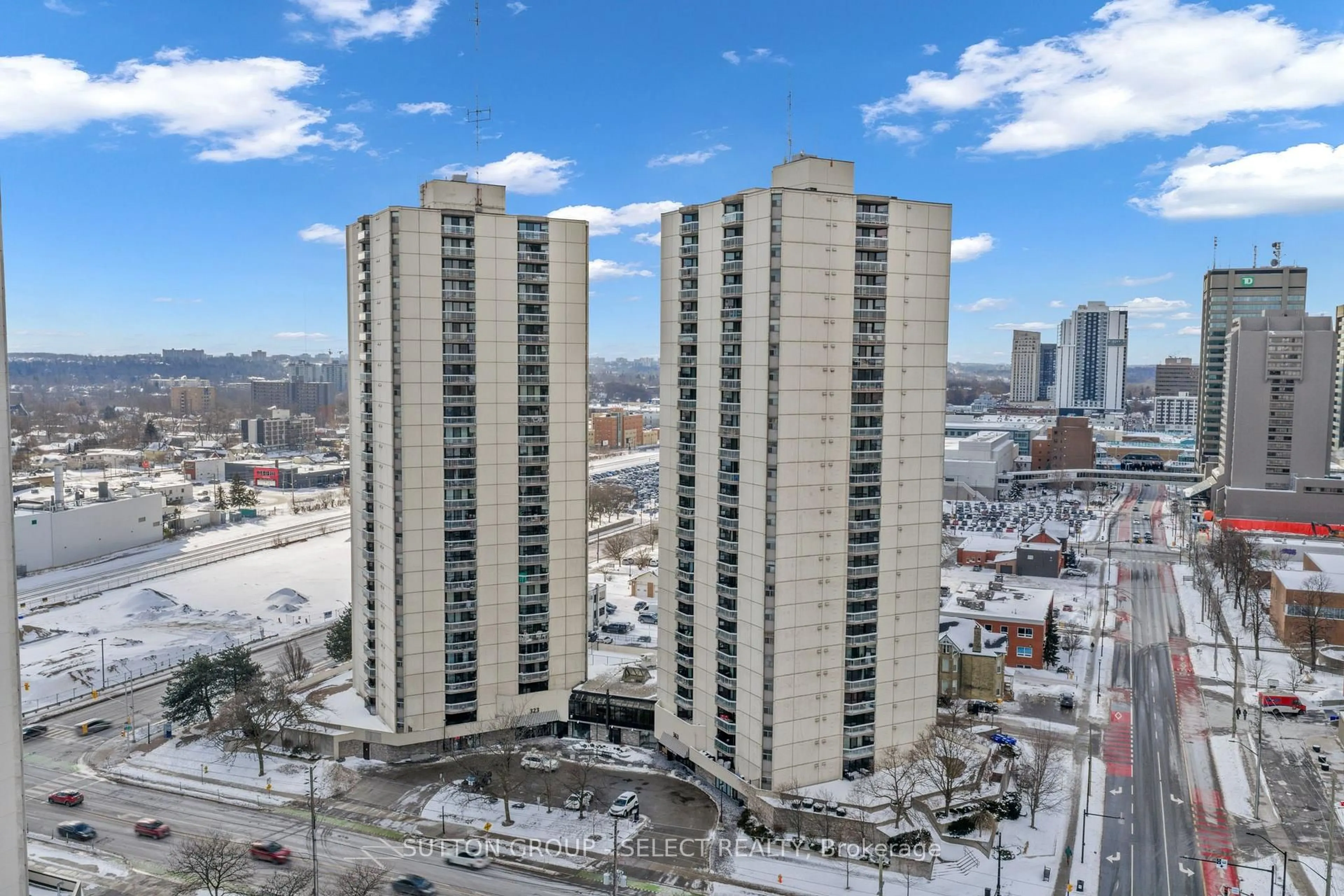 A pic from outside/outdoor area/front of a property/back of a property/a pic from drone, city buildings view from balcony for 323 Colborne St #1702, London East Ontario N6B 3N8