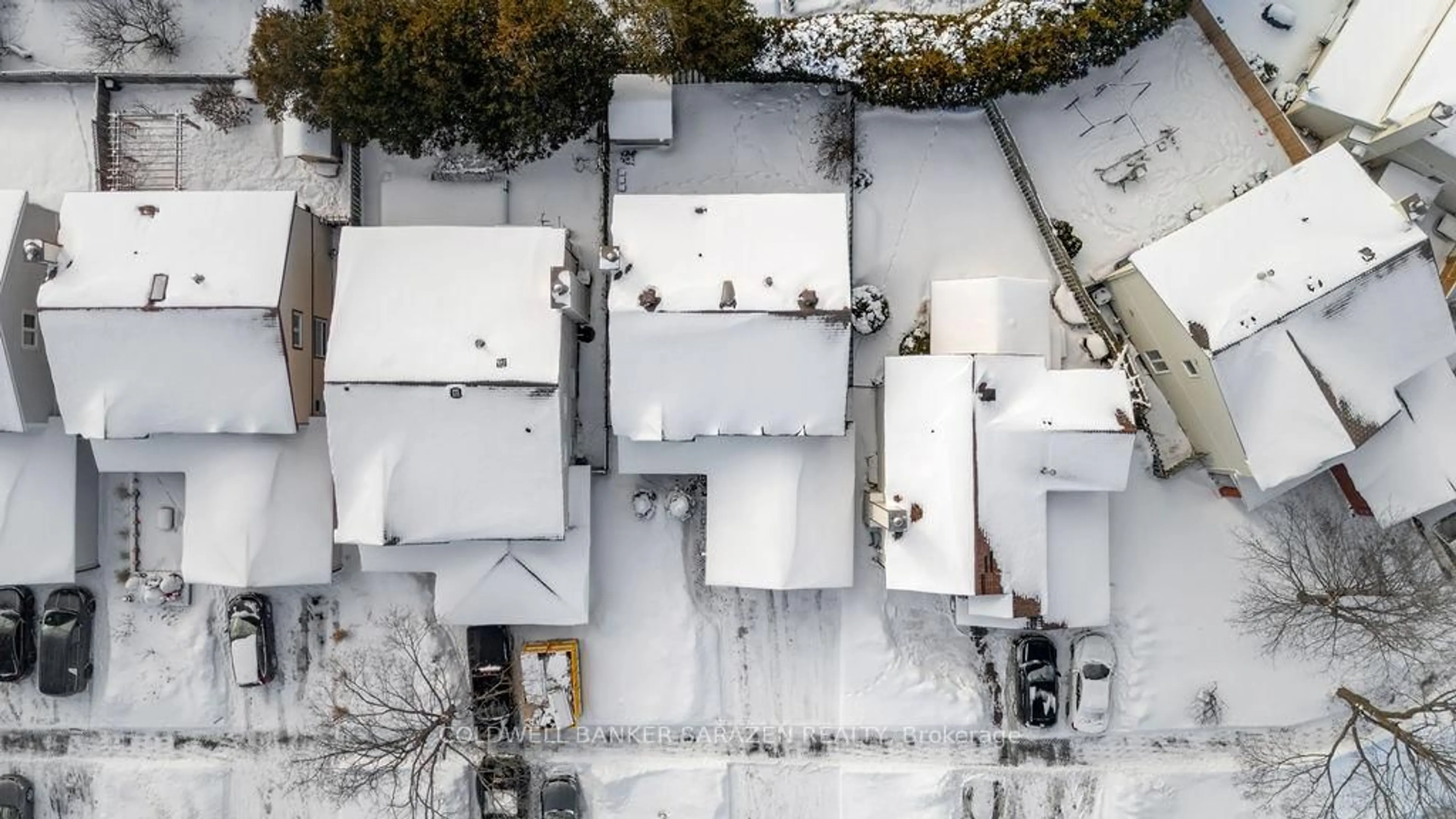 A pic from outside/outdoor area/front of a property/back of a property/a pic from drone, unknown for 1040 Karsh Dr, Ottawa Ontario K1G 4M9