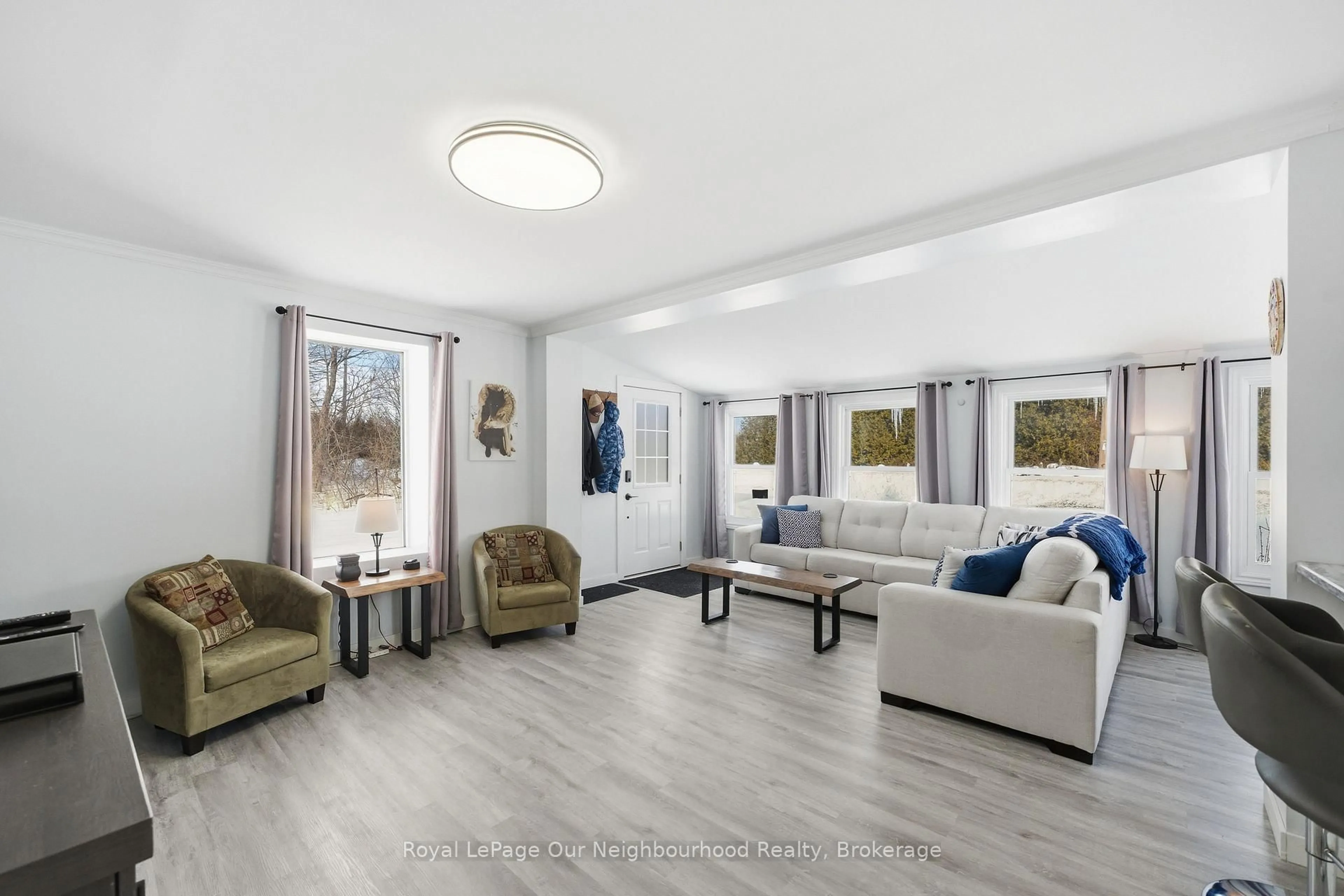 Living room with furniture, unknown for 180 Chapple Rd, Alnwick/Haldimand Ontario K0K 2G0