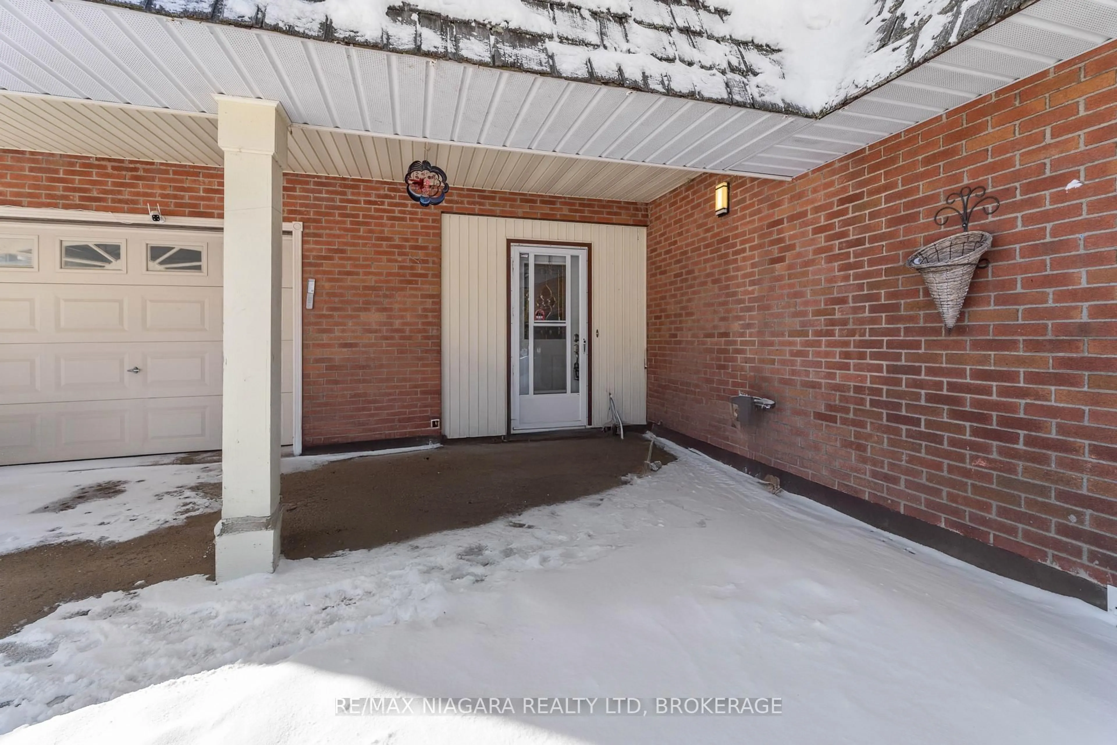 Unknown for 791 Darby Rd, Welland Ontario L0S 1K0