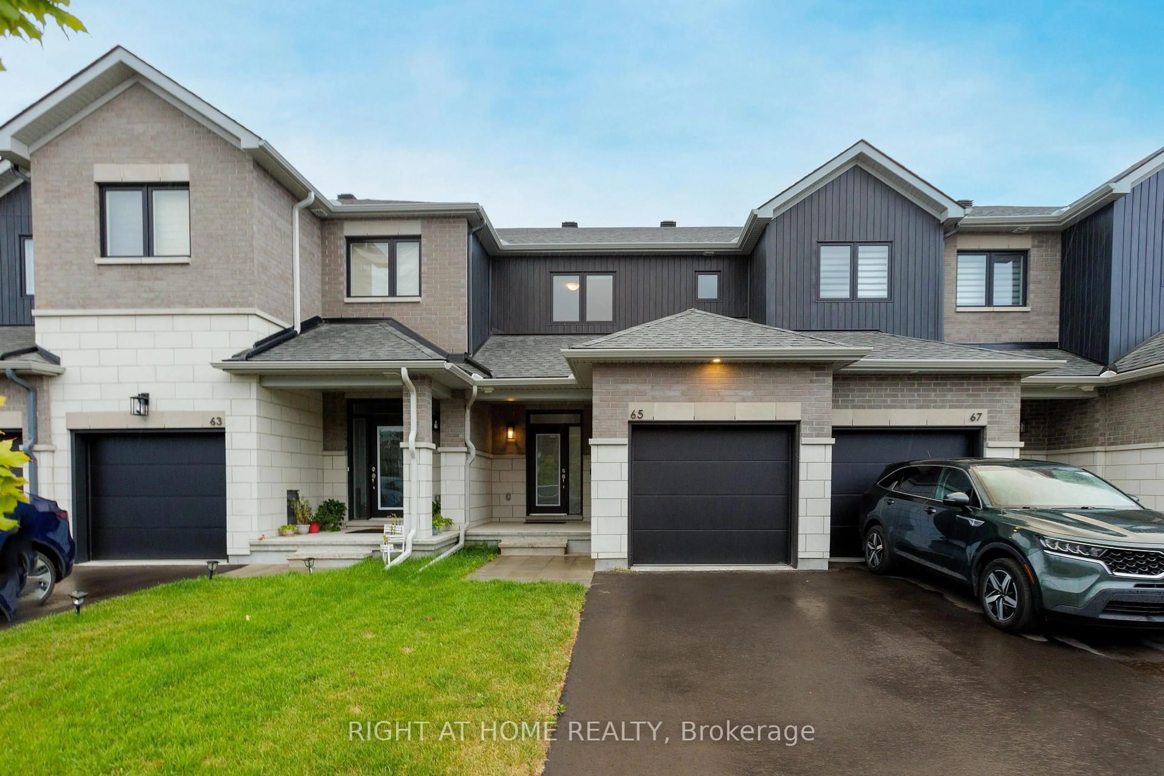 Unknown for 65 Esban Dr, Gloucester Ontario K1X 0H3