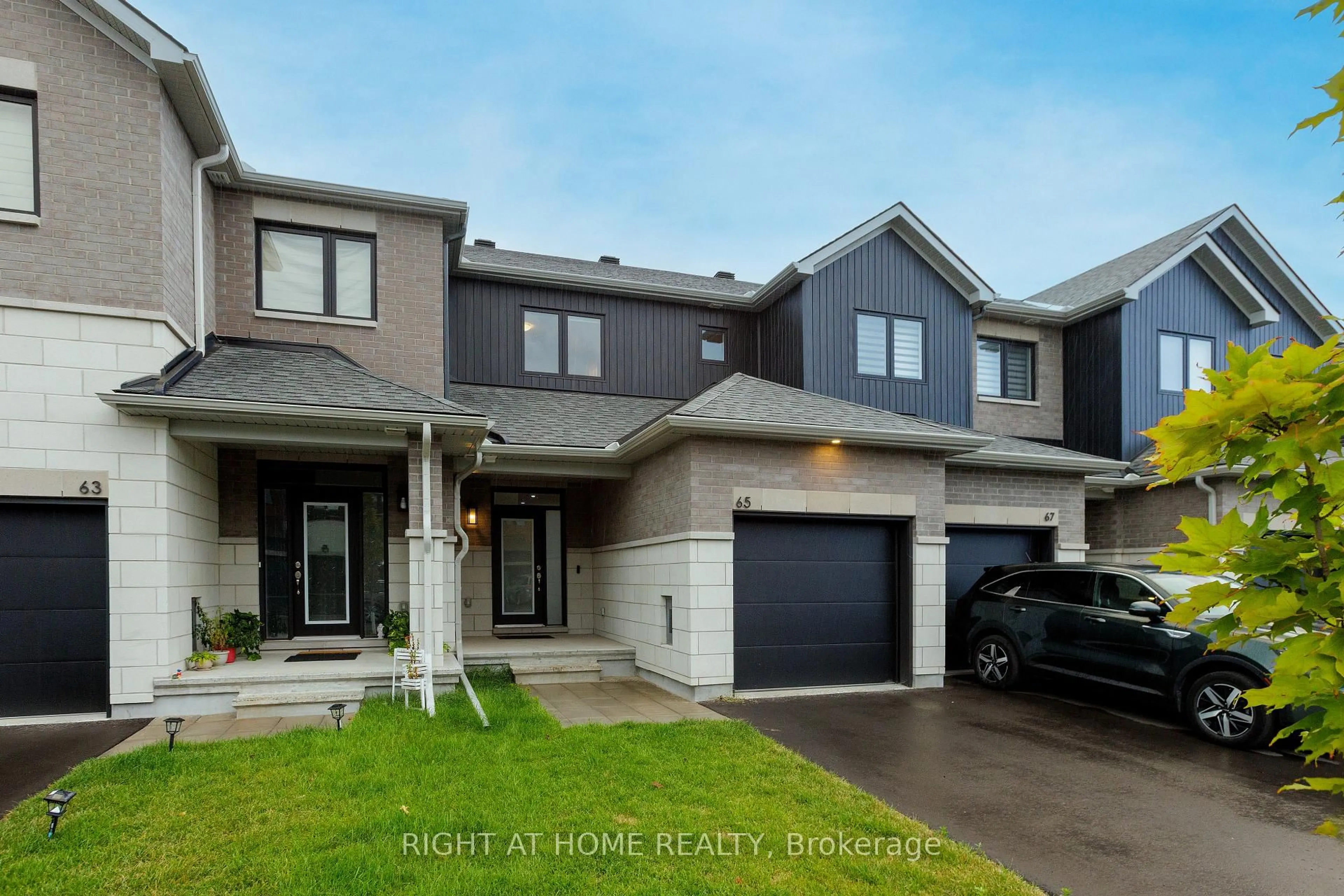 Unknown for 65 Esban Dr, Gloucester Ontario K1X 0H3