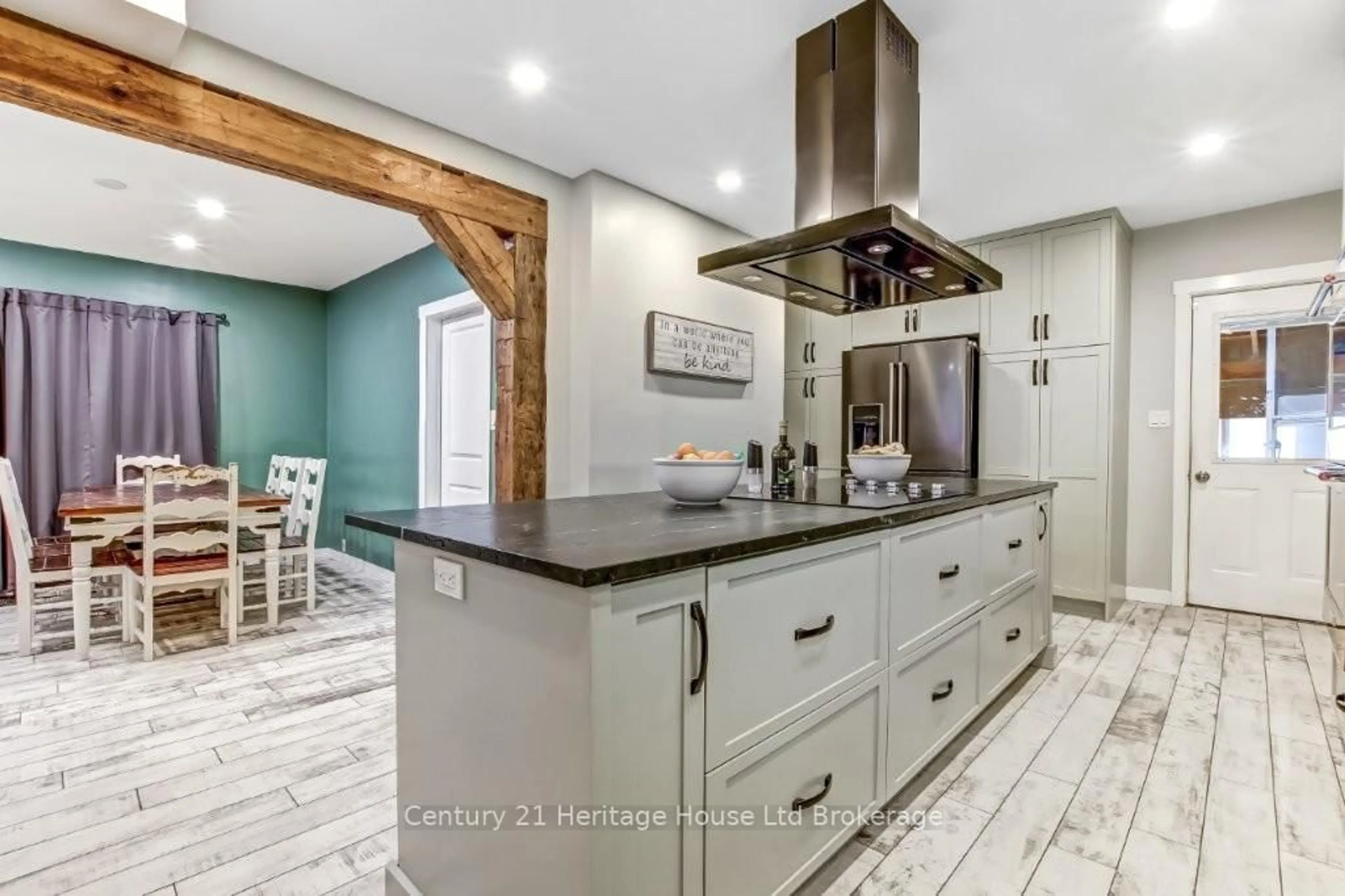 Contemporary kitchen, ceramic/tile floor for 87 Bay St, Woodstock Ontario N4S 3K7