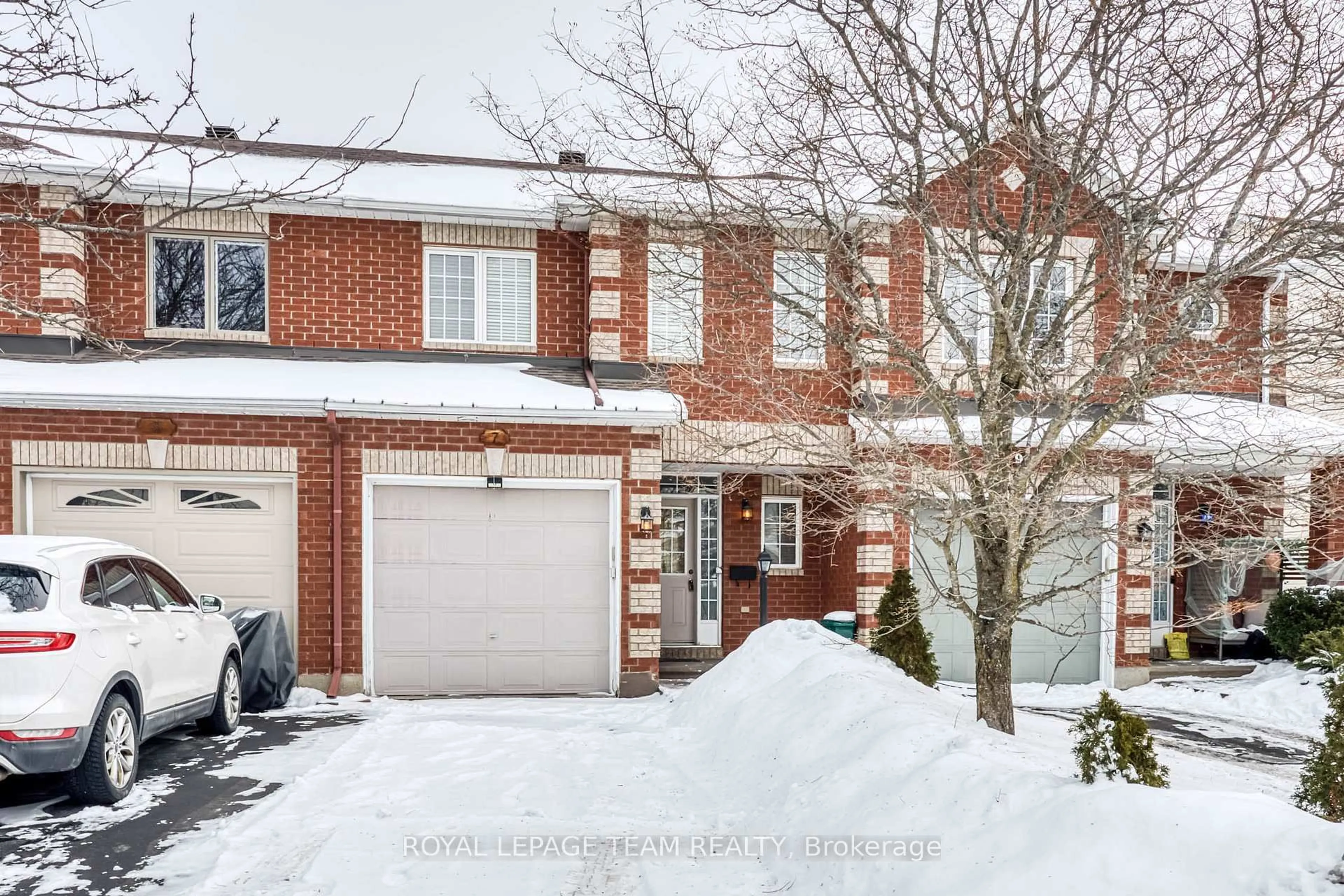 Unknown for 7 Chantilly Gate, Ottawa Ontario K2S 2B2