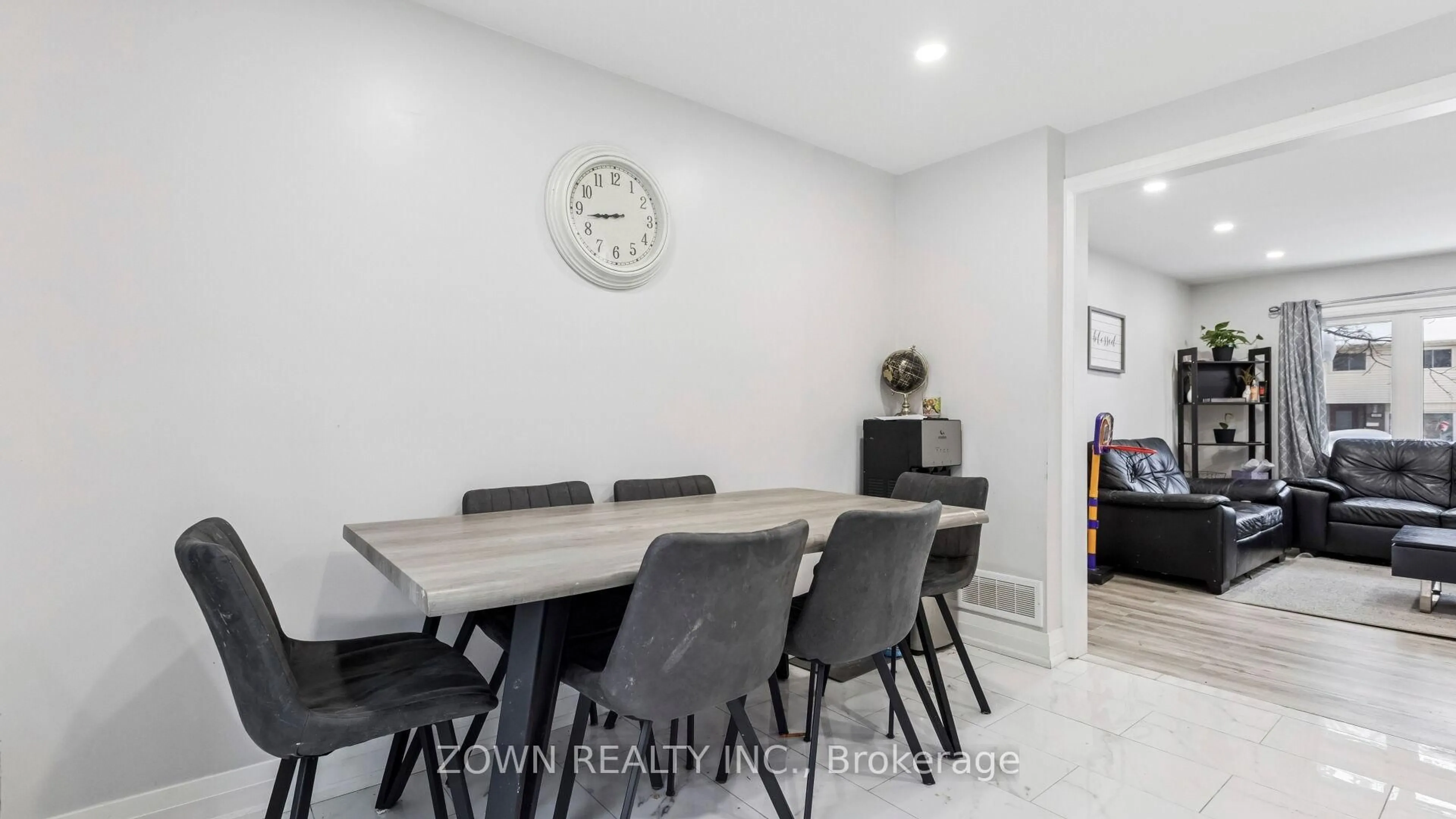 Dining room, unknown for 508 Parkview Cres, Cambridge Ontario N3H 4X7