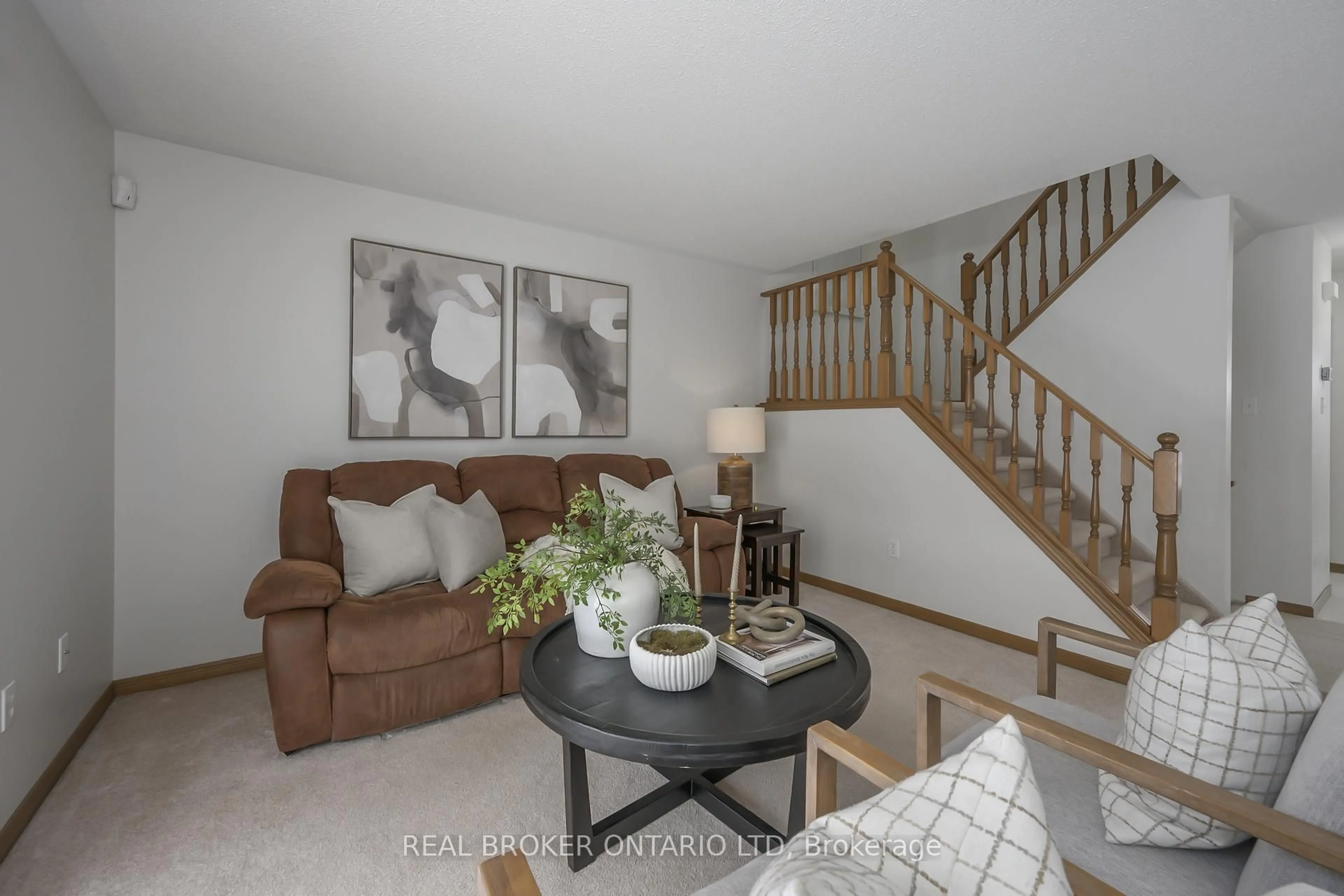 Living room with furniture, unknown for 195 Barker St #4, London East Ontario N5Y 1Y2