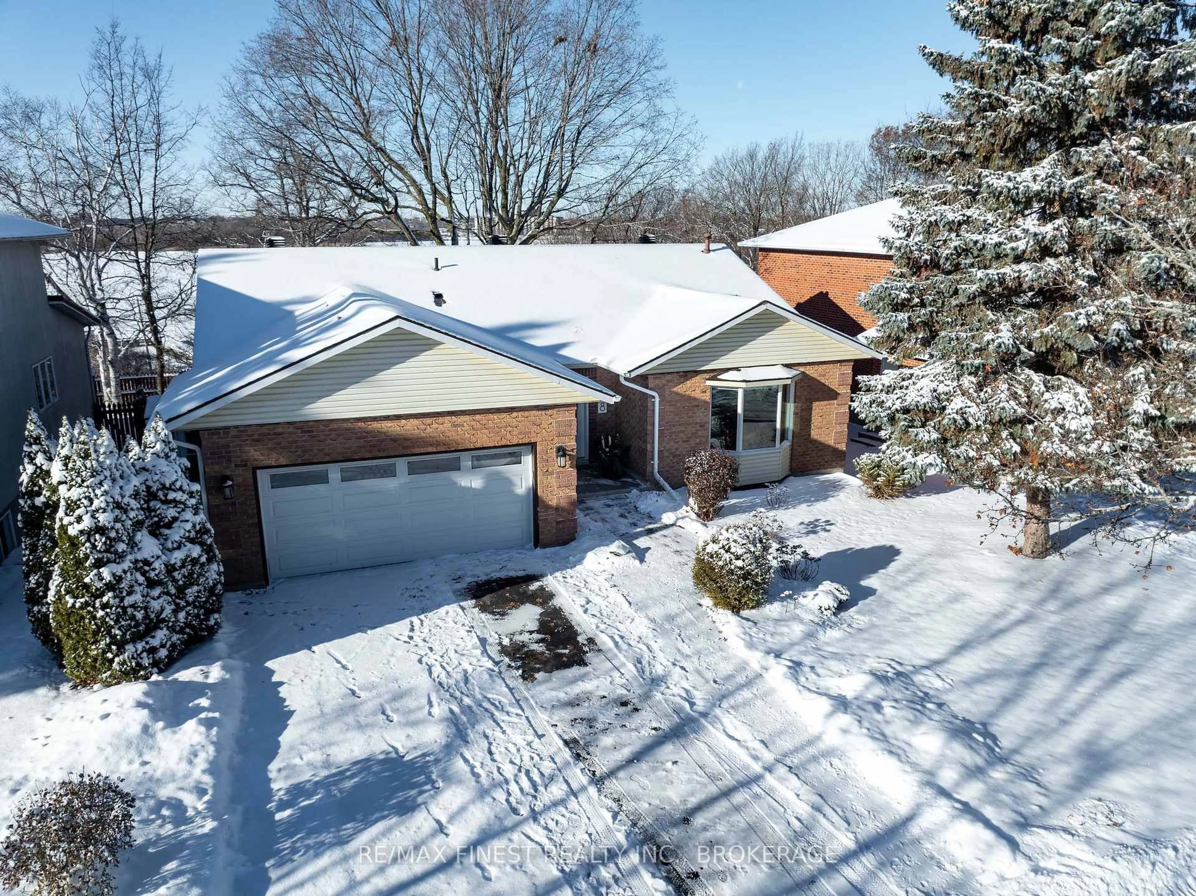 A pic from outside/outdoor area/front of a property/back of a property/a pic from drone, street for 58 Point St Mark Dr, Kingston Ontario K7K 6L8