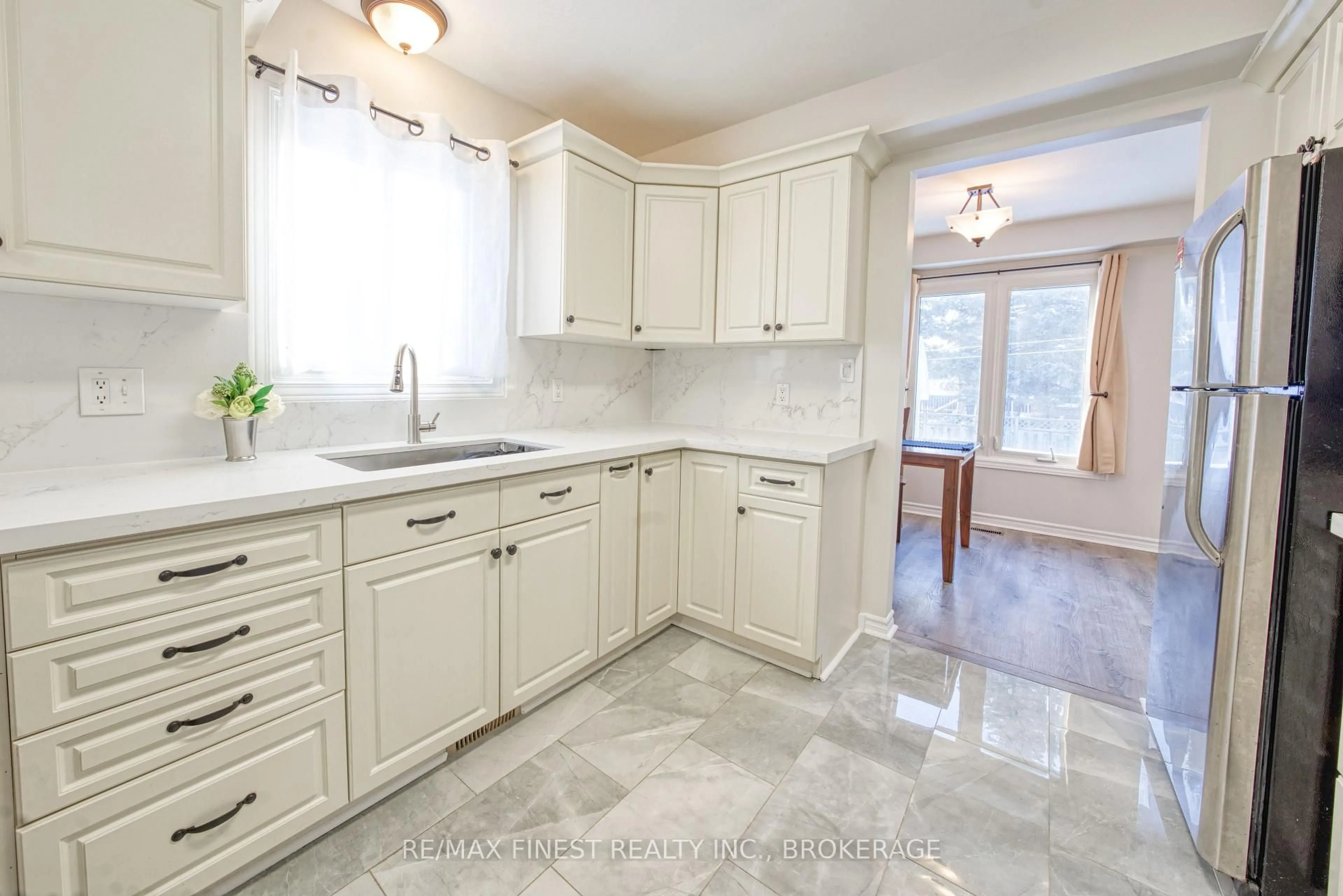 Open concept kitchen, ceramic/tile floor for 691 Muirfield Cres, Kingston Ontario K7M 8E7