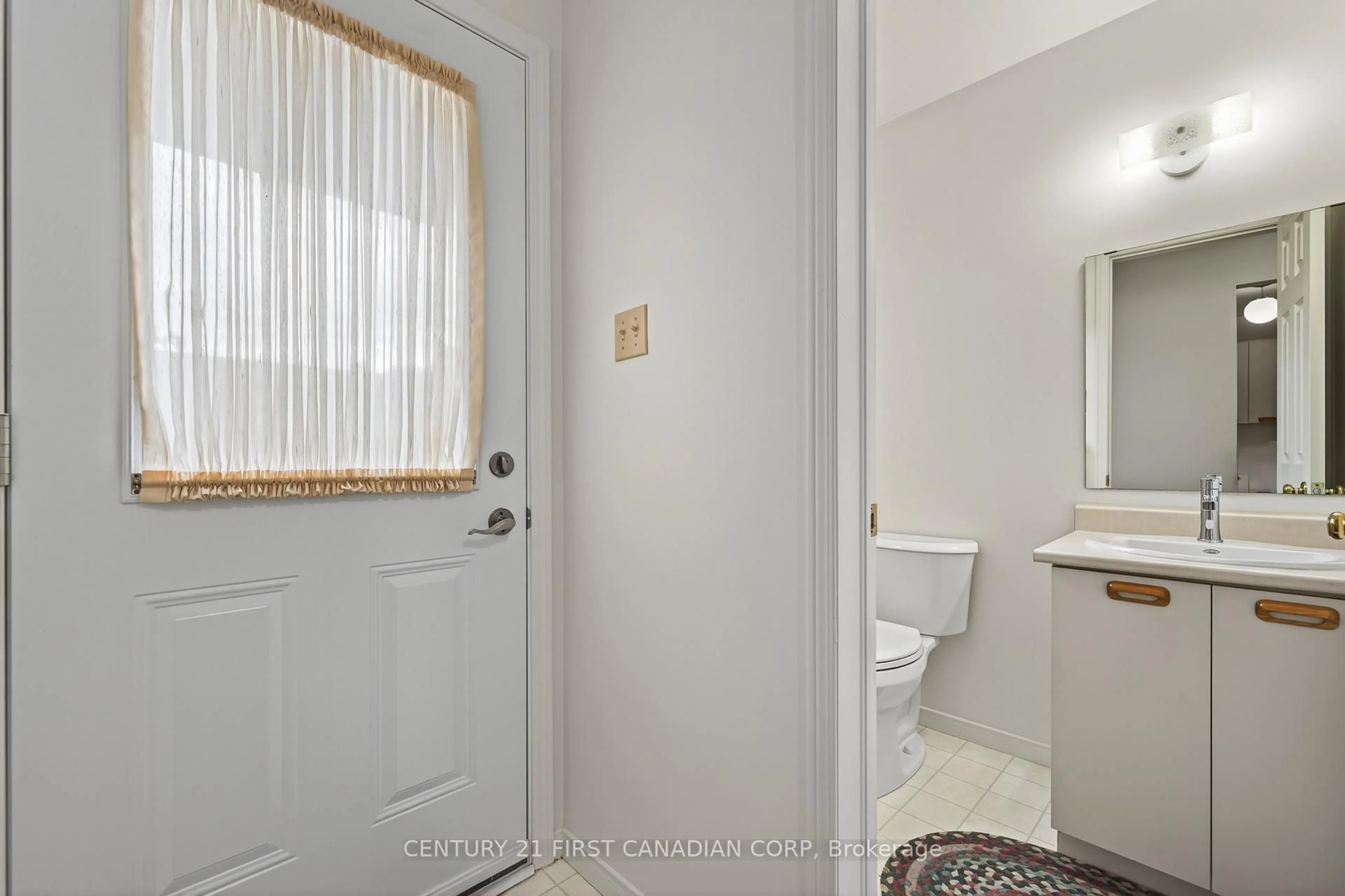 Standard bathroom, unknown for 141 Condor Crt #11, London East Ontario N5W 6A1