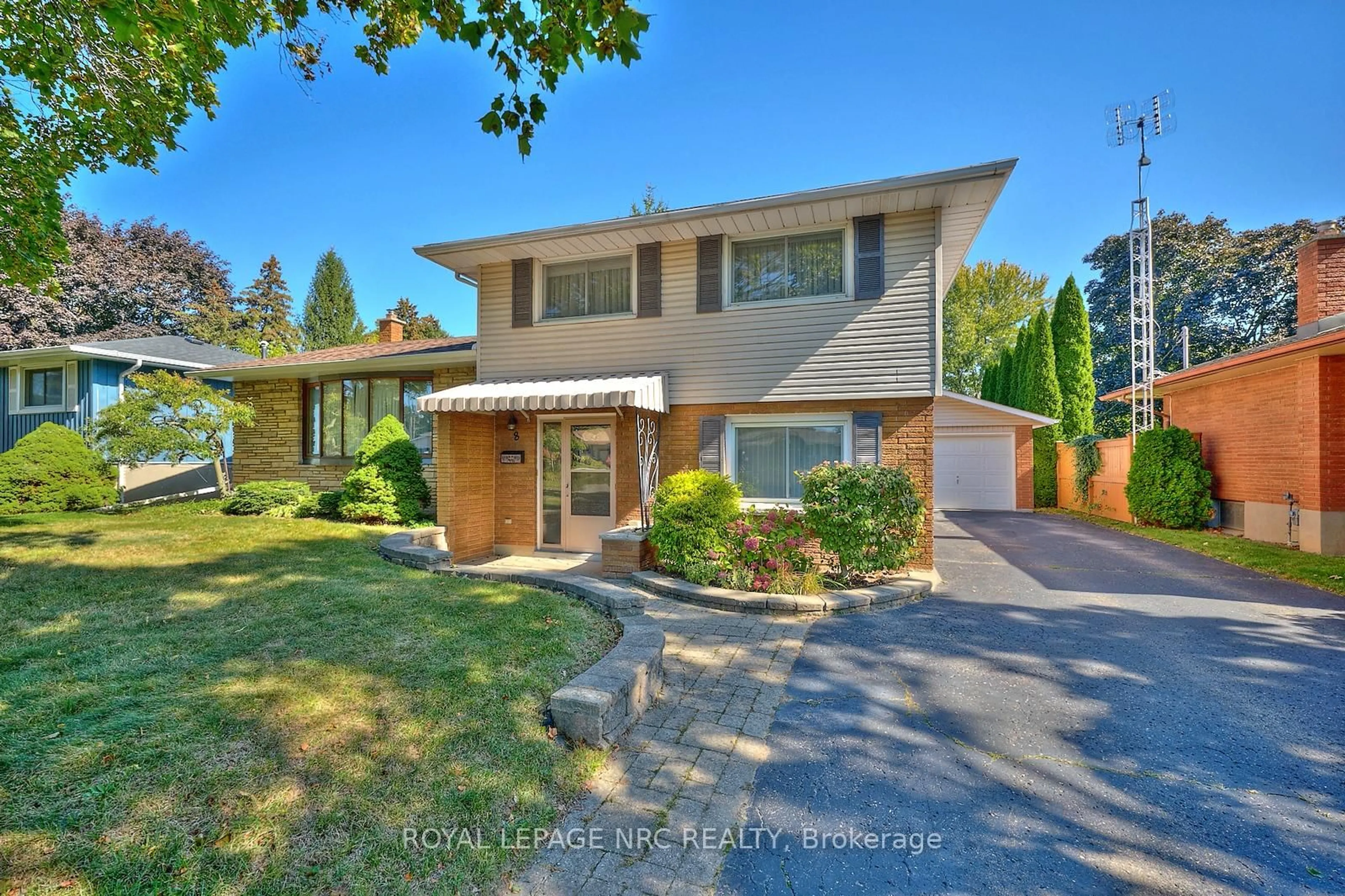 Home with brick exterior material, street for 8 La Salle Dr, St. Catharines Ontario L2M 2E4