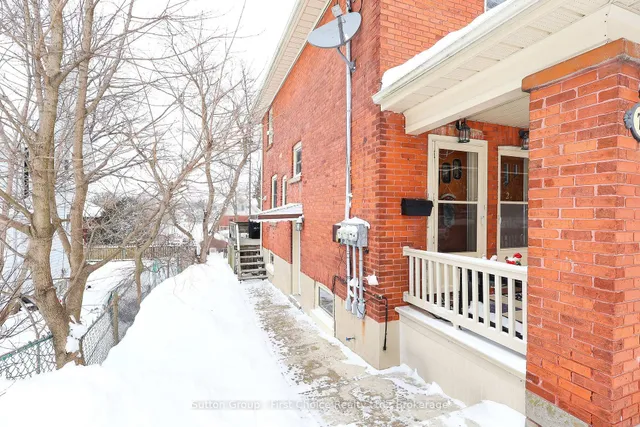 74 Cobourg St, Stratford 3