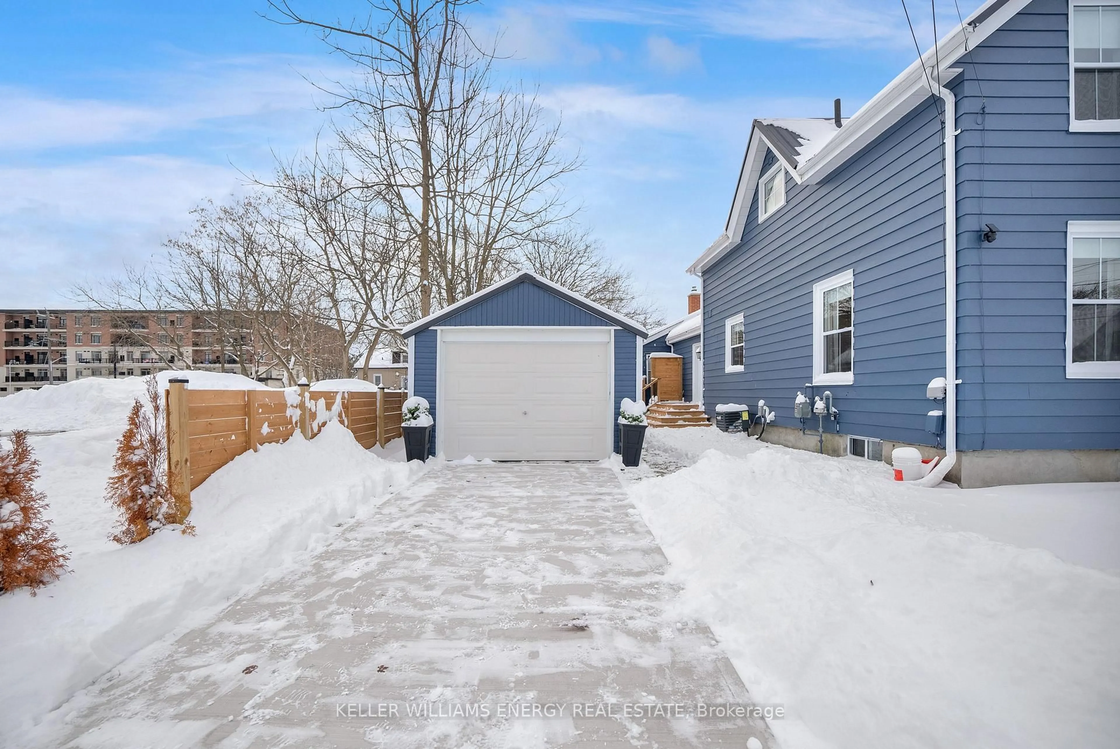 Unknown for 186 Durham St, Cobourg Ontario K9A 3H6