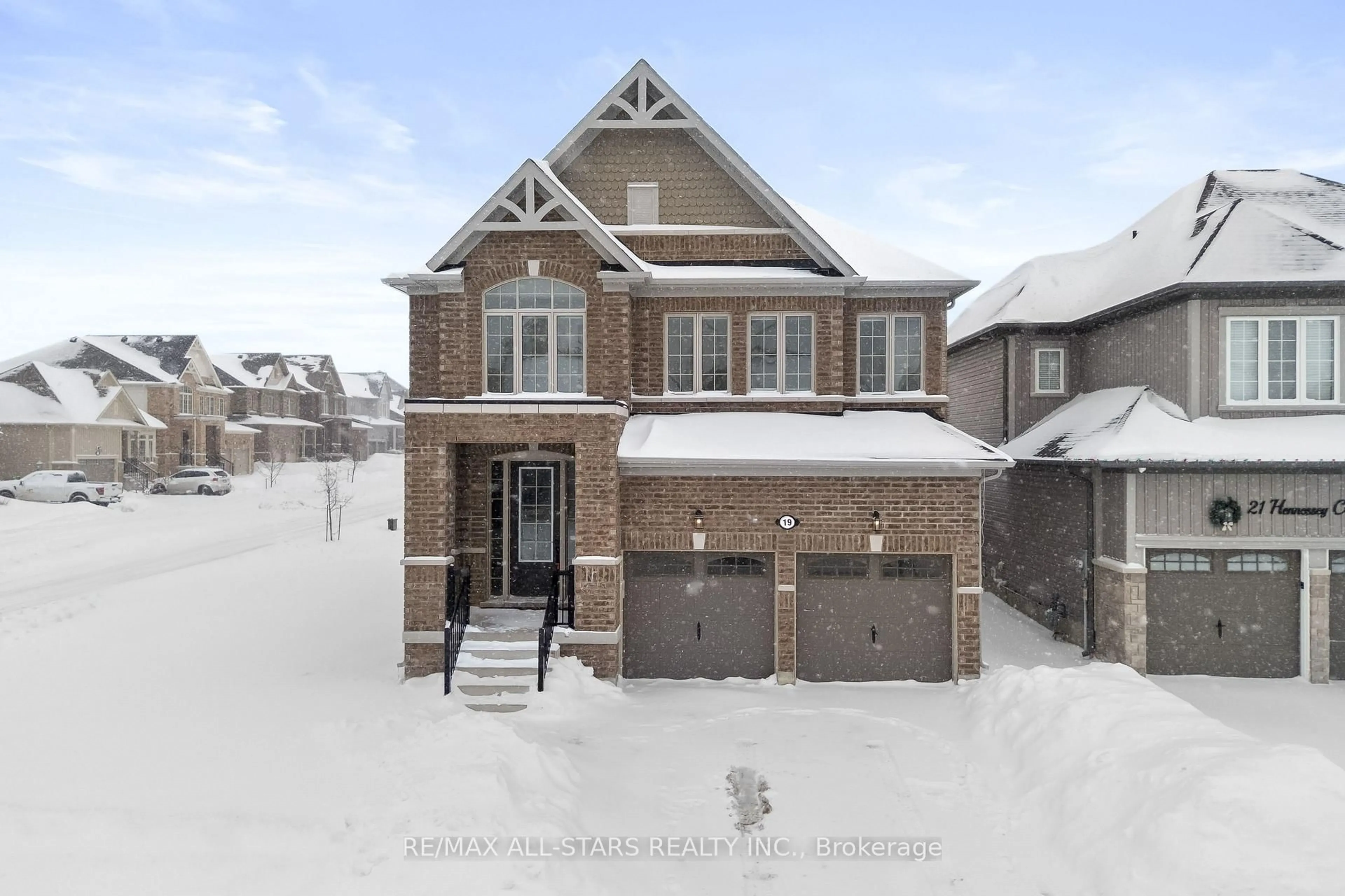 Unknown for 19 Hennessey Cres, Kawartha Lakes Ontario K9V 0P2