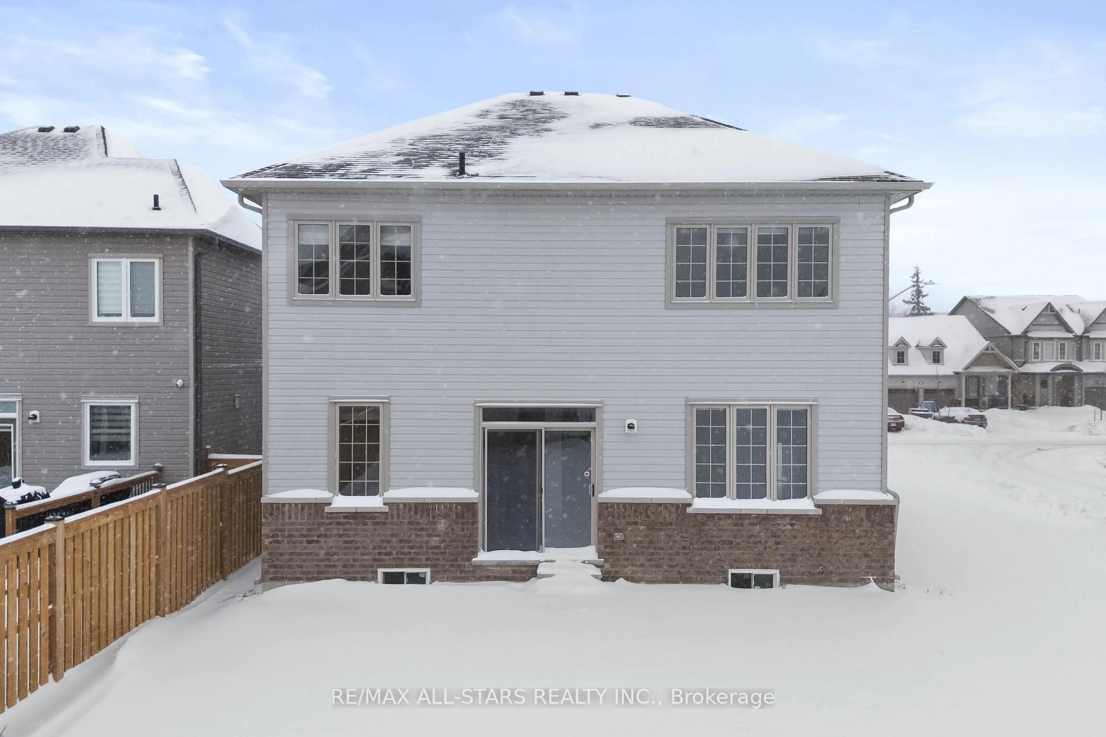 Unknown for 19 Hennessey Cres, Kawartha Lakes Ontario K9V 0P2