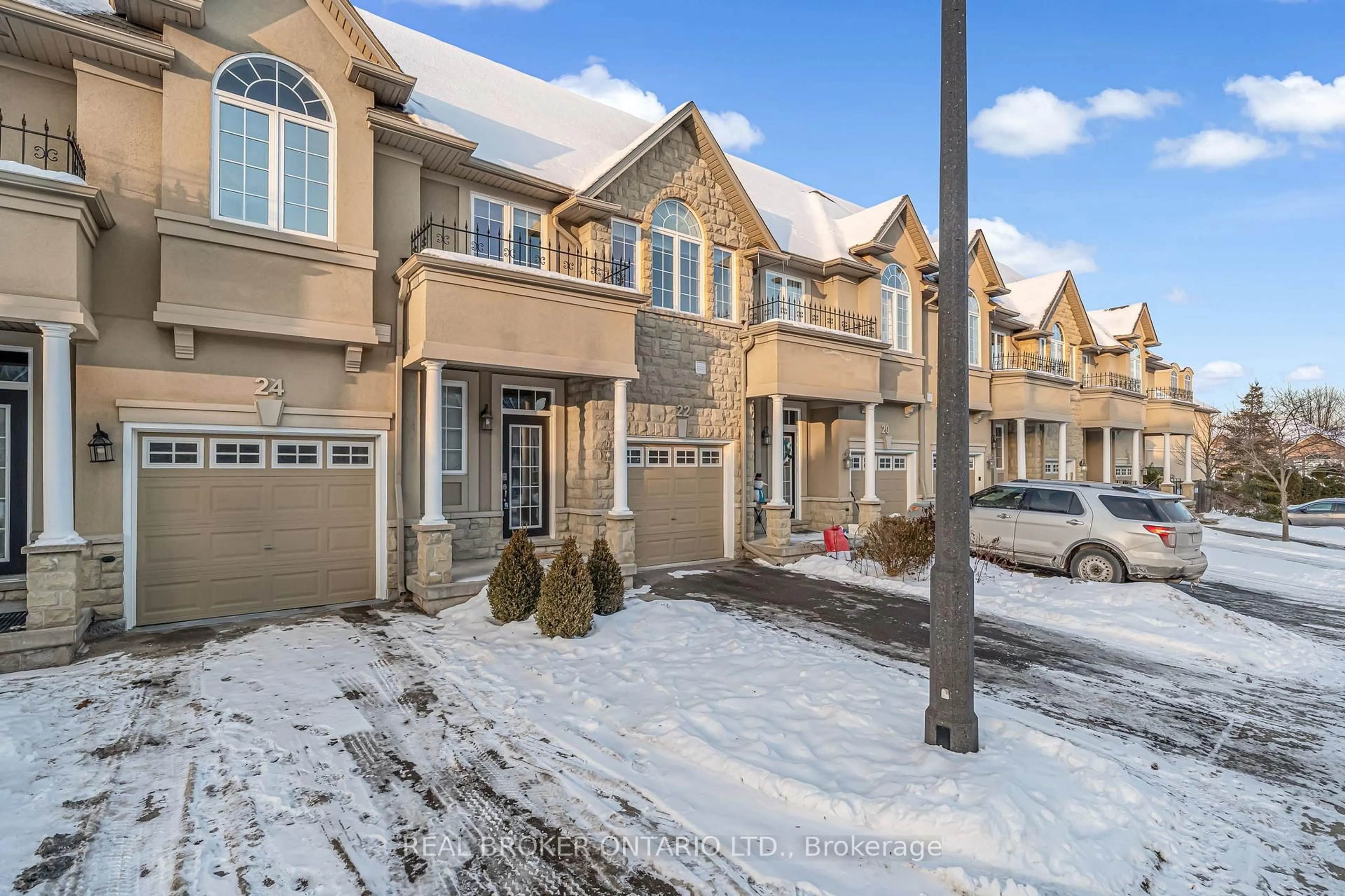Unknown for 22 Forest Valley Cres, Hamilton Ontario L9H 0A7