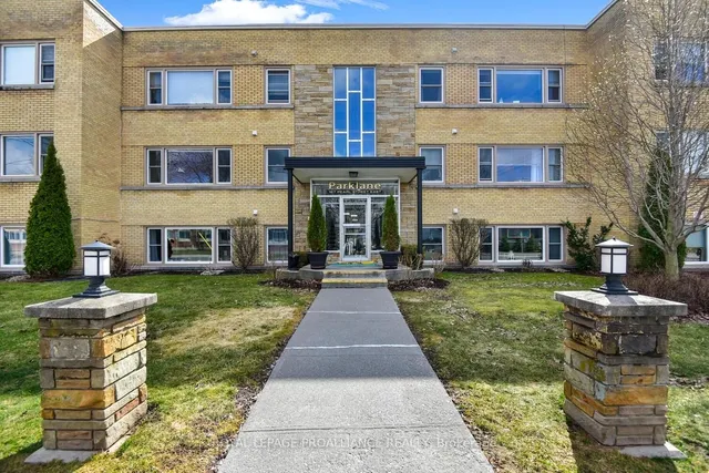 167 Pearl St #8, Brockville 3