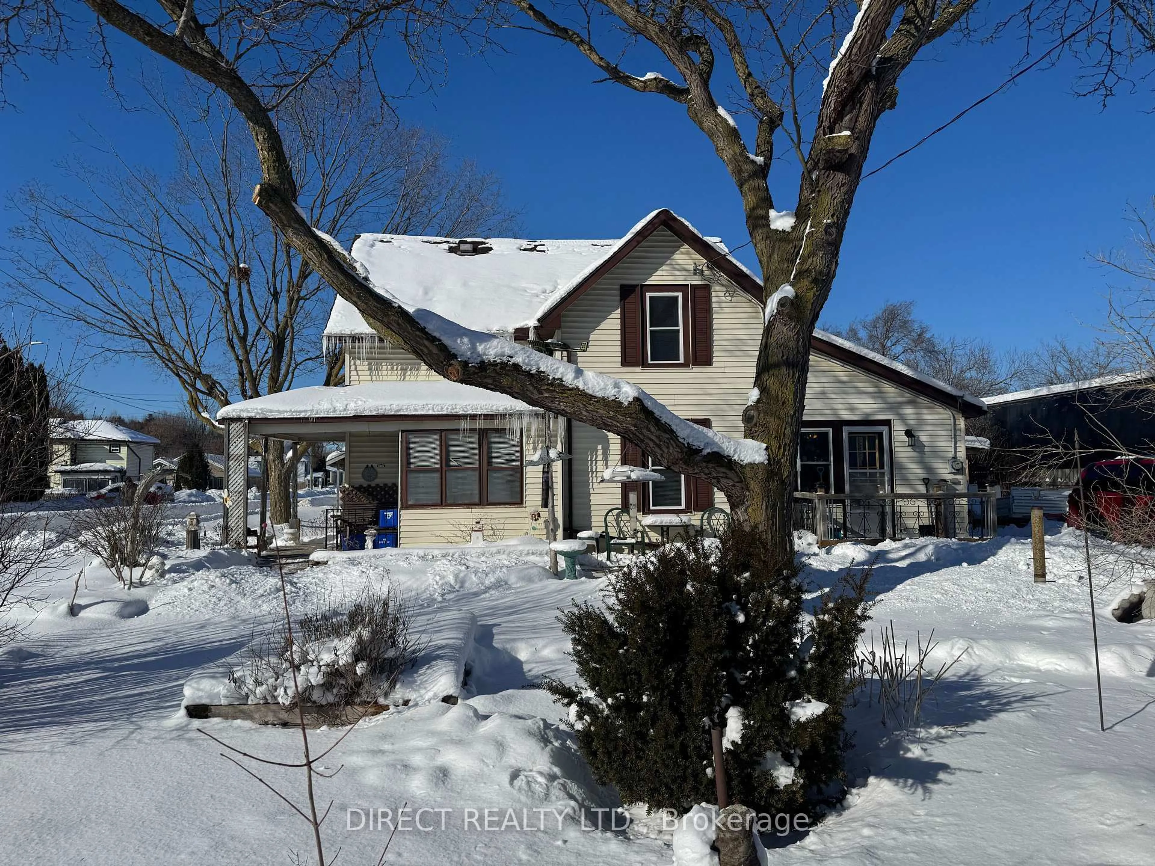 A pic from outside/outdoor area/front of a property/back of a property/a pic from drone, street for 55 Stanley St, Quinte West Ontario K8V 4V4