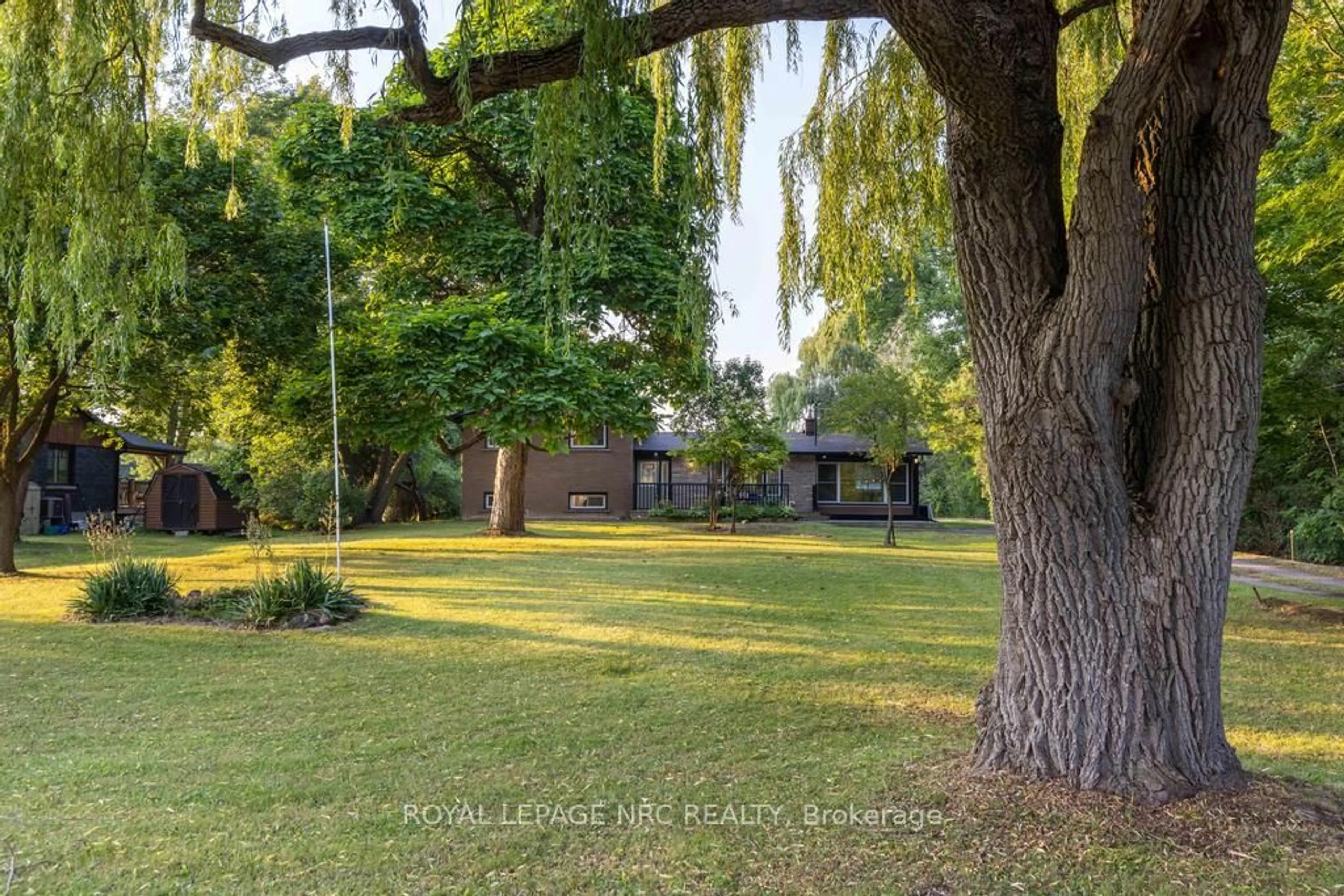 A pic from outside/outdoor area/front of a property/back of a property/a pic from drone, forest/trees view for 2432 Port Robinson Rd, Thorold Ontario L3B 5N5