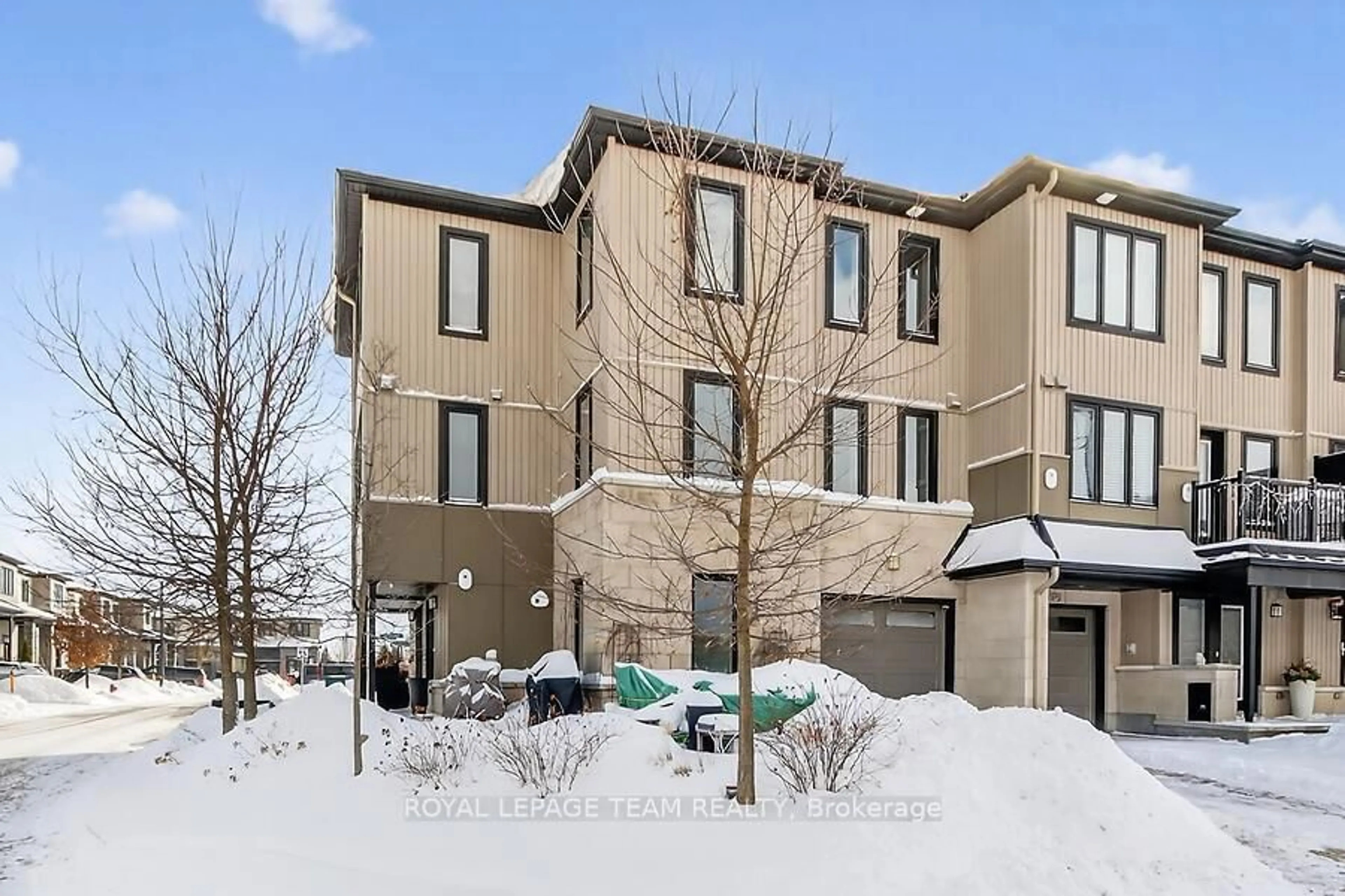 A pic from outside/outdoor area/front of a property/back of a property/a pic from drone, unknown for 787 Element Private, Ottawa Ontario K2M 0M7