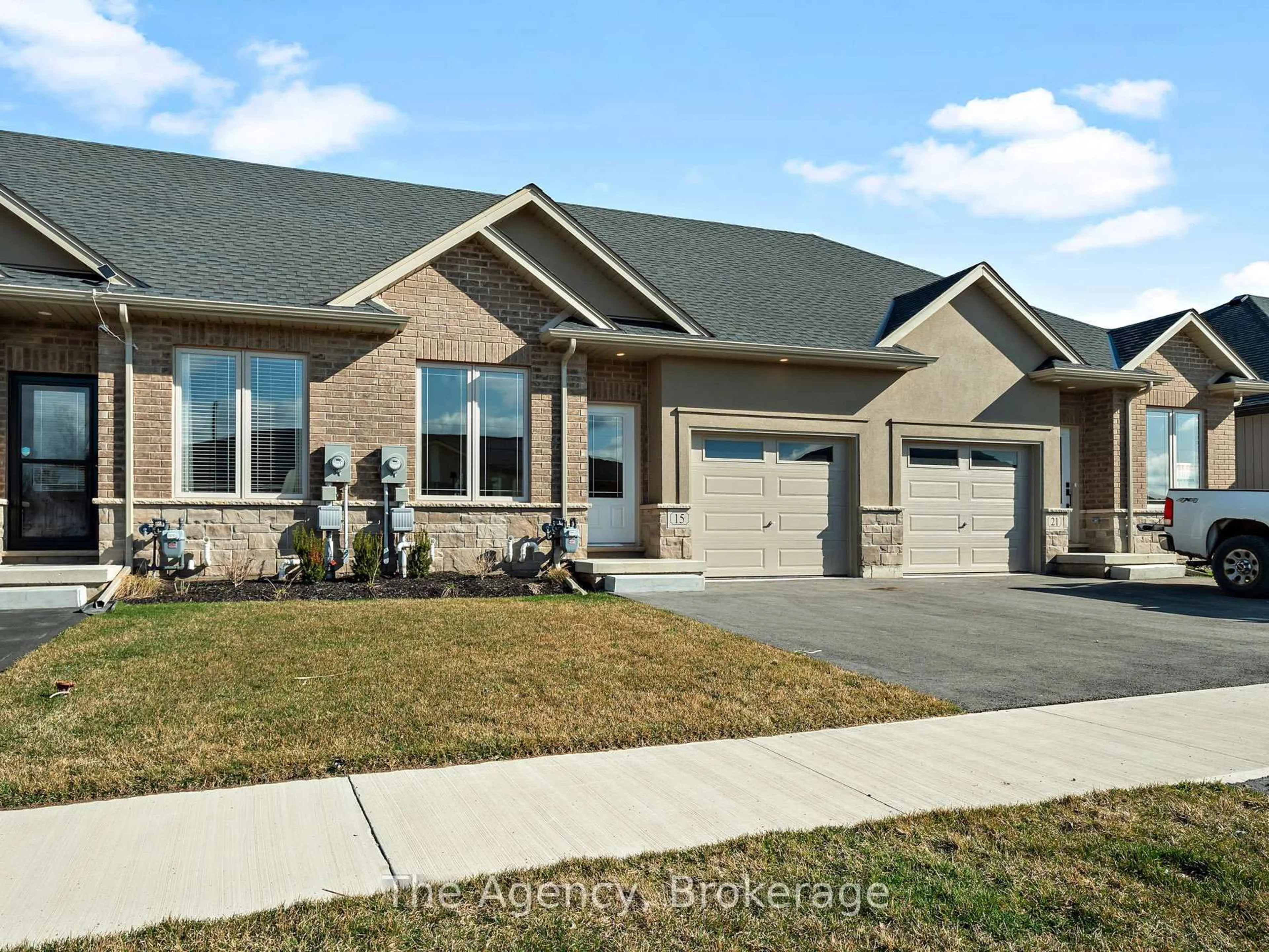 Home with brick exterior material, street for 15 Austin Dr, Welland Ontario L3B 5N8